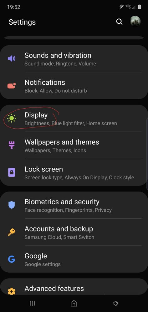 Choose display in settings.