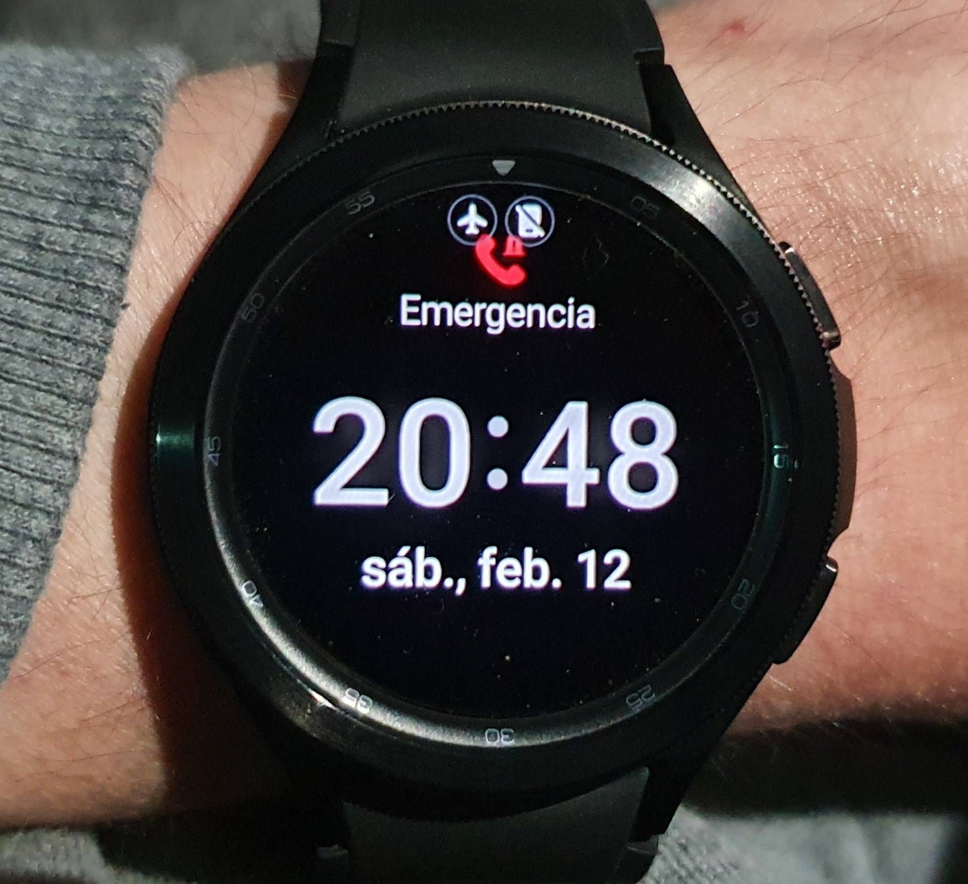 Solucionado: Galaxy Watch 4 LTE Calentamiento y modo emergencia - Samsung  Community