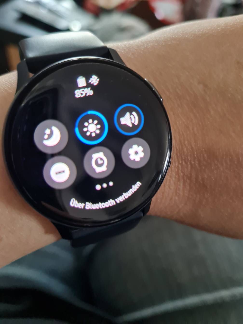 galaxy watch wecker nur vibration How to Change Vibration Intensity on SAMSUNG Galaxy Watch FE main image 1