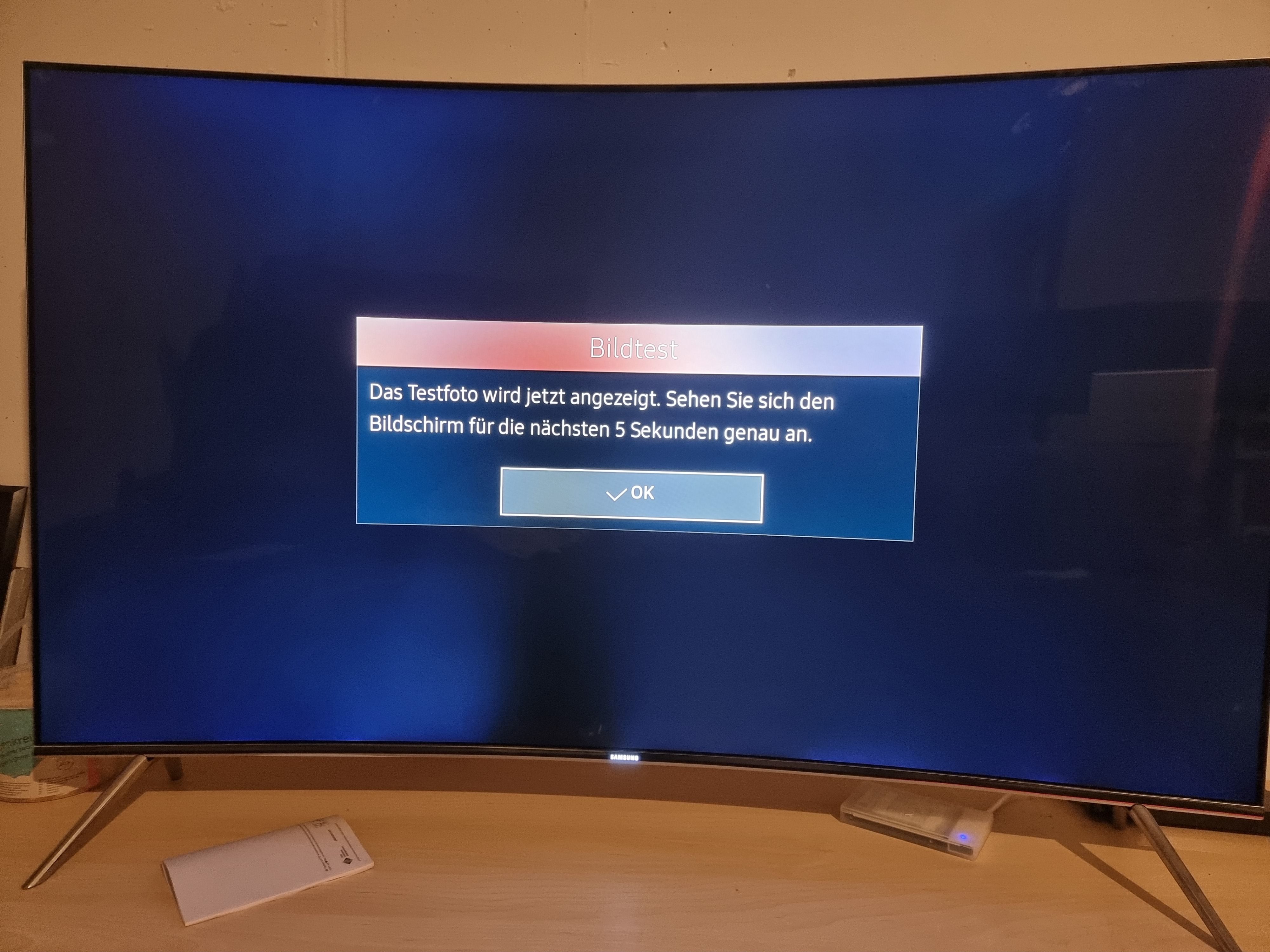 Probleme mit der Hintergrundbeleuchtung Samsung TV UE49KS7580U curved -  Samsung Community