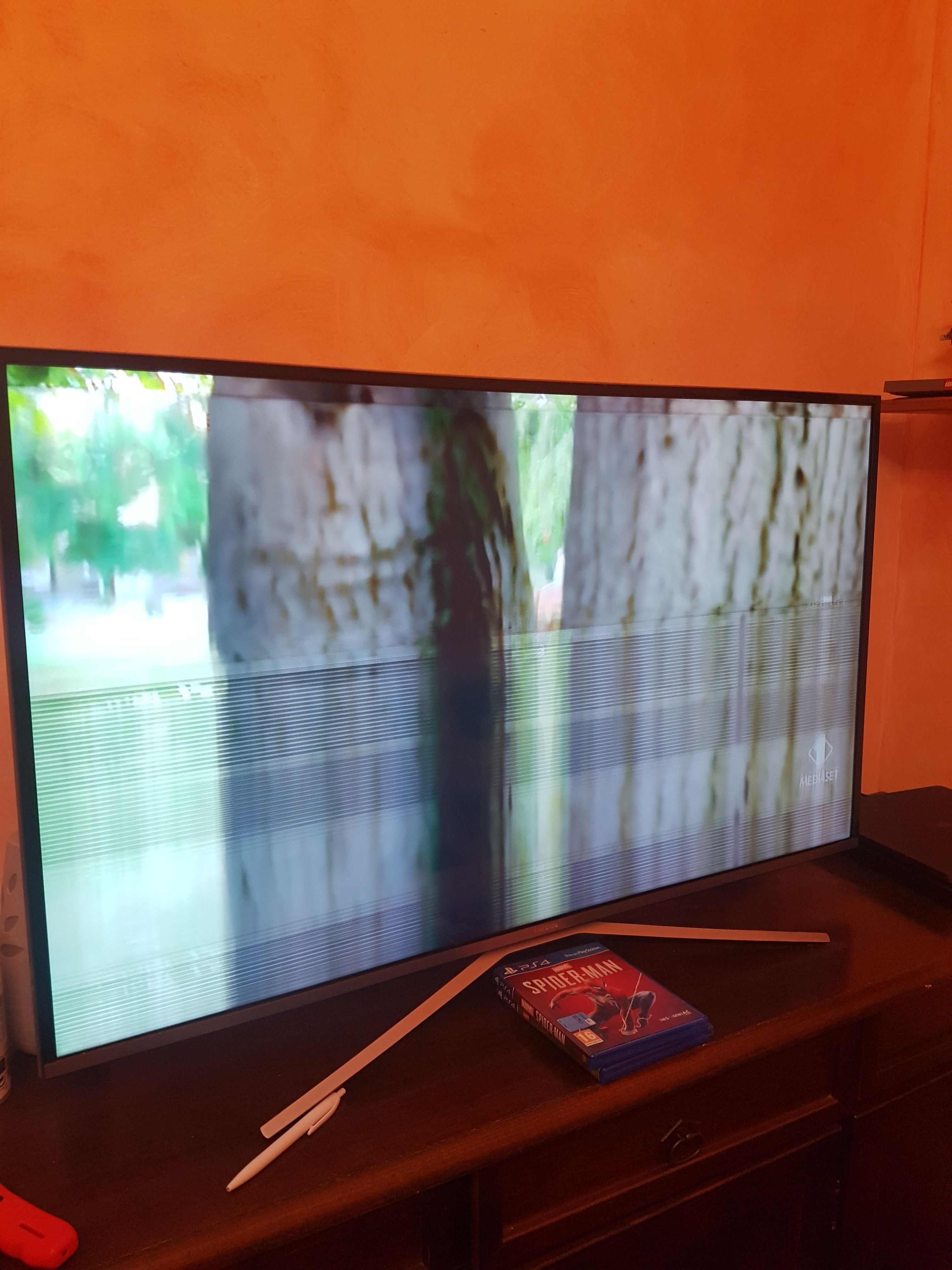 Problemi di righe su schermo smart tv UE43KU6400U - Samsung Community