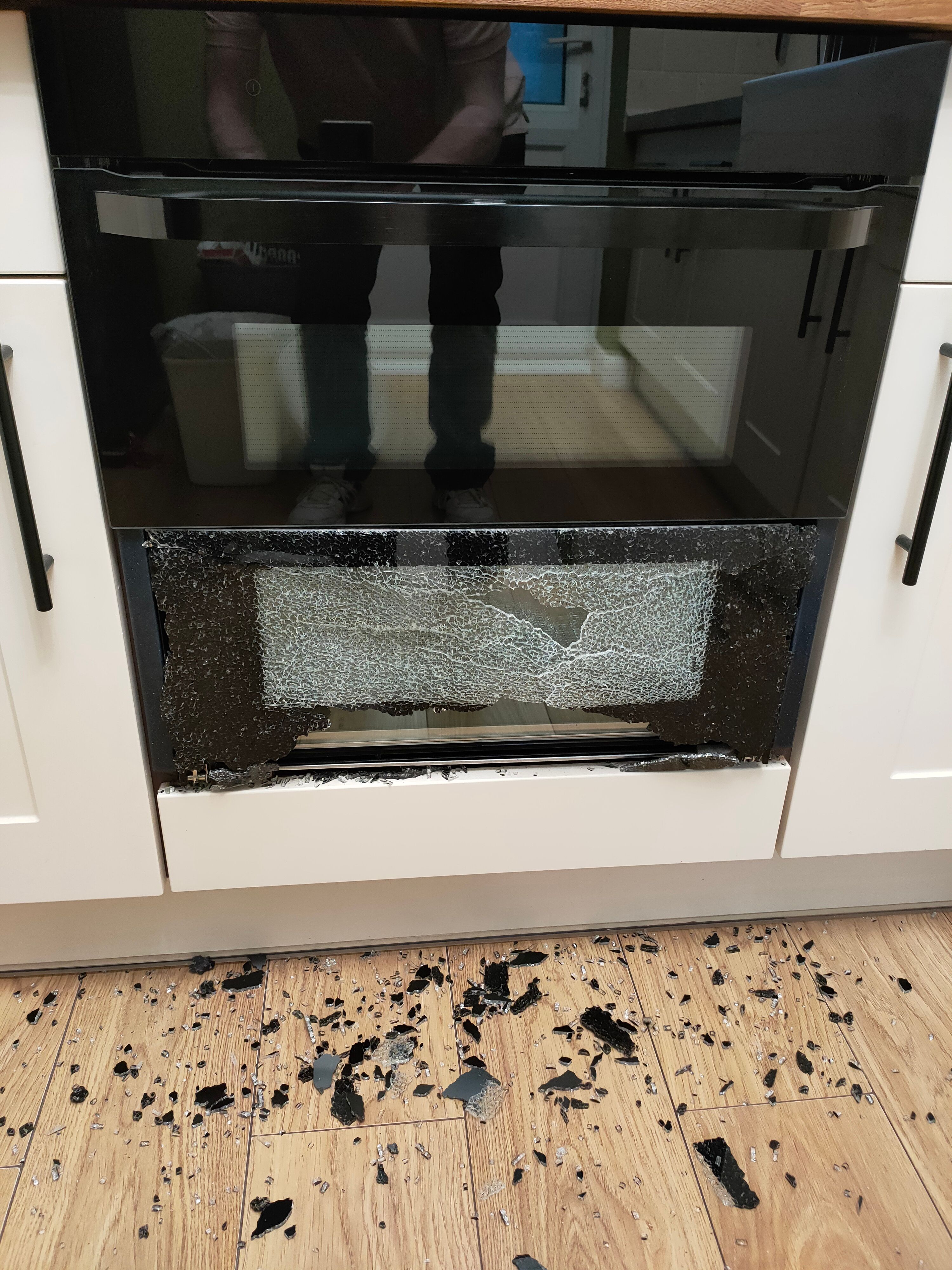 Exploding glass door of oven Samsung Community
