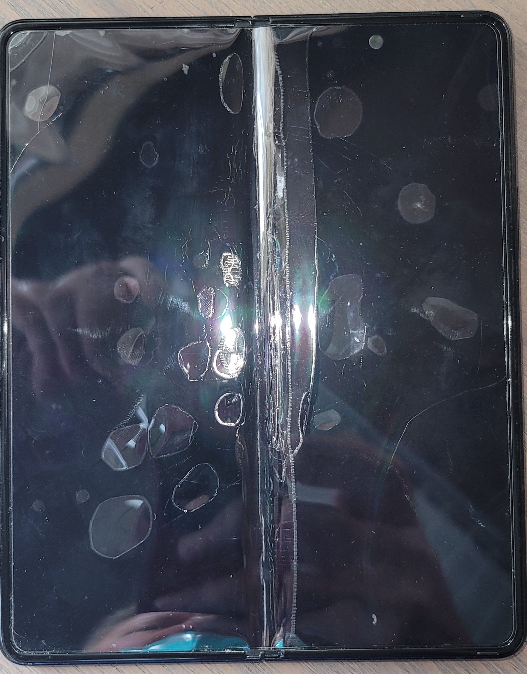 Yet another cracked screen along the fold for Z Flip 3 Samsung Community