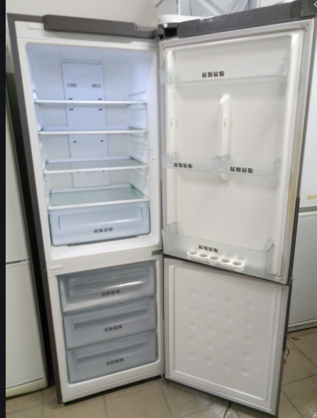 Résolu : mode d'utilisation du réfrigérateur combiné DA99-01537E - Samsung  Community