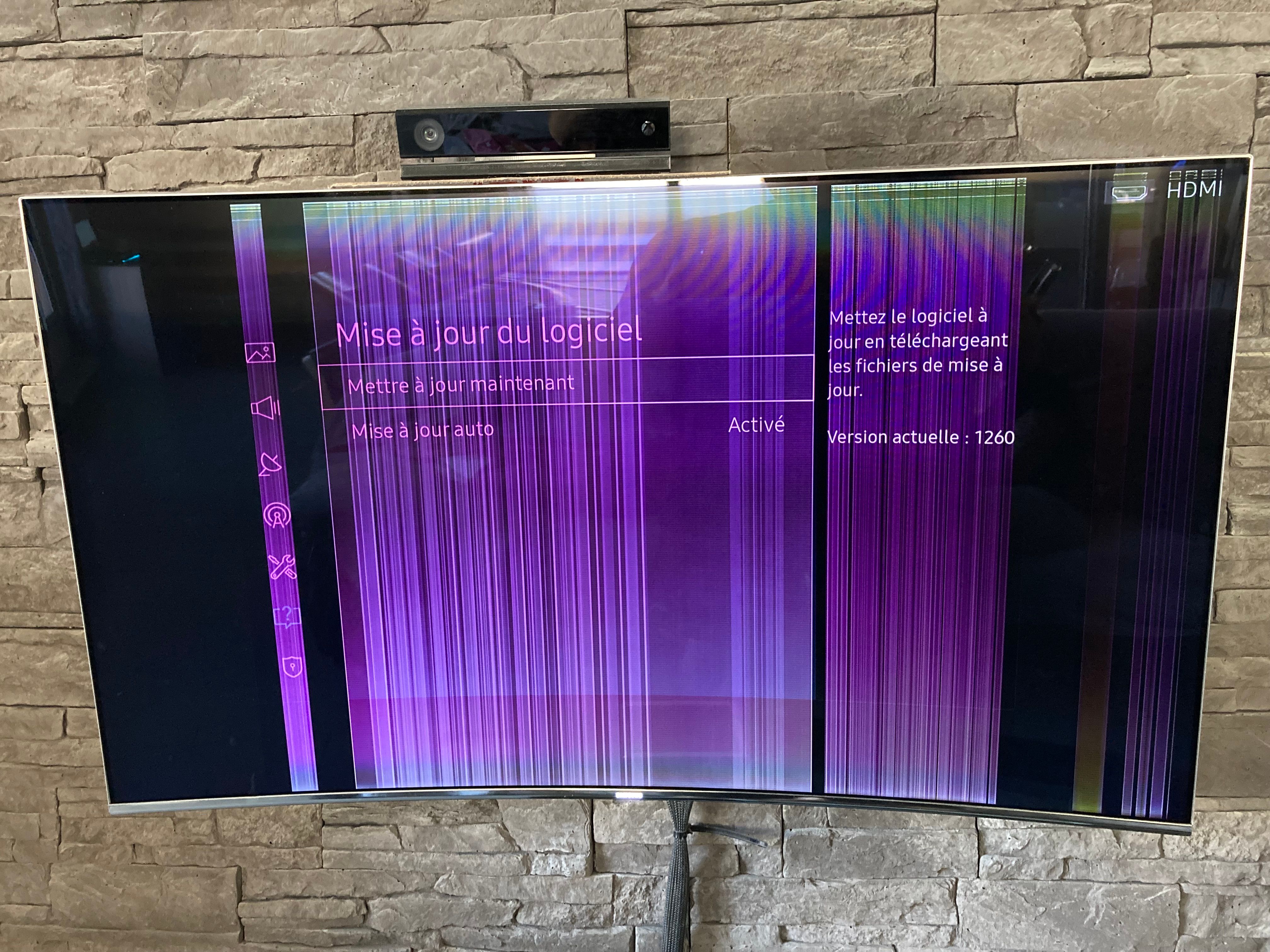 Résolu : TV UE49KS7500 Lignes verticales sur l'écran - Samsung Community