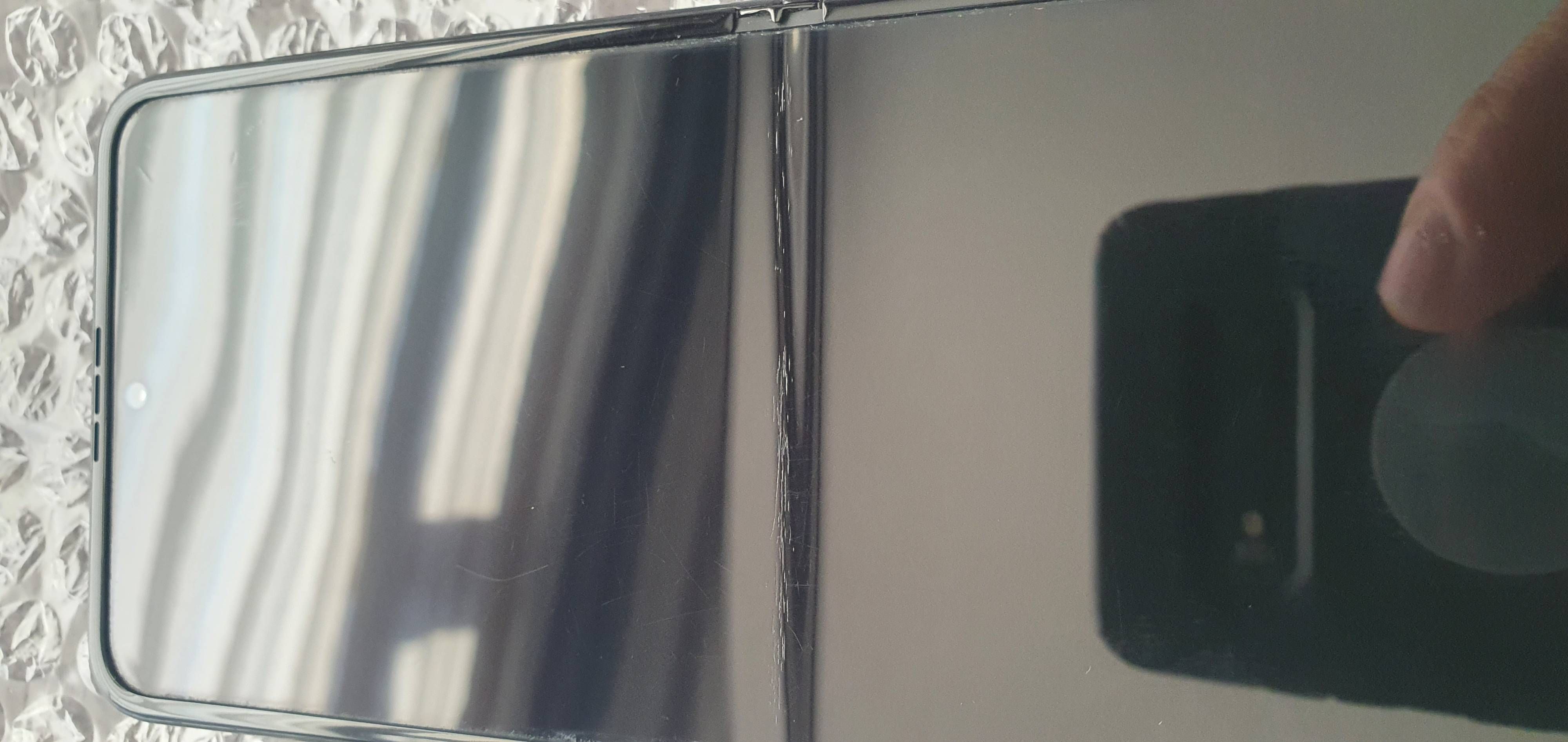 Crease Screen Samsung Community