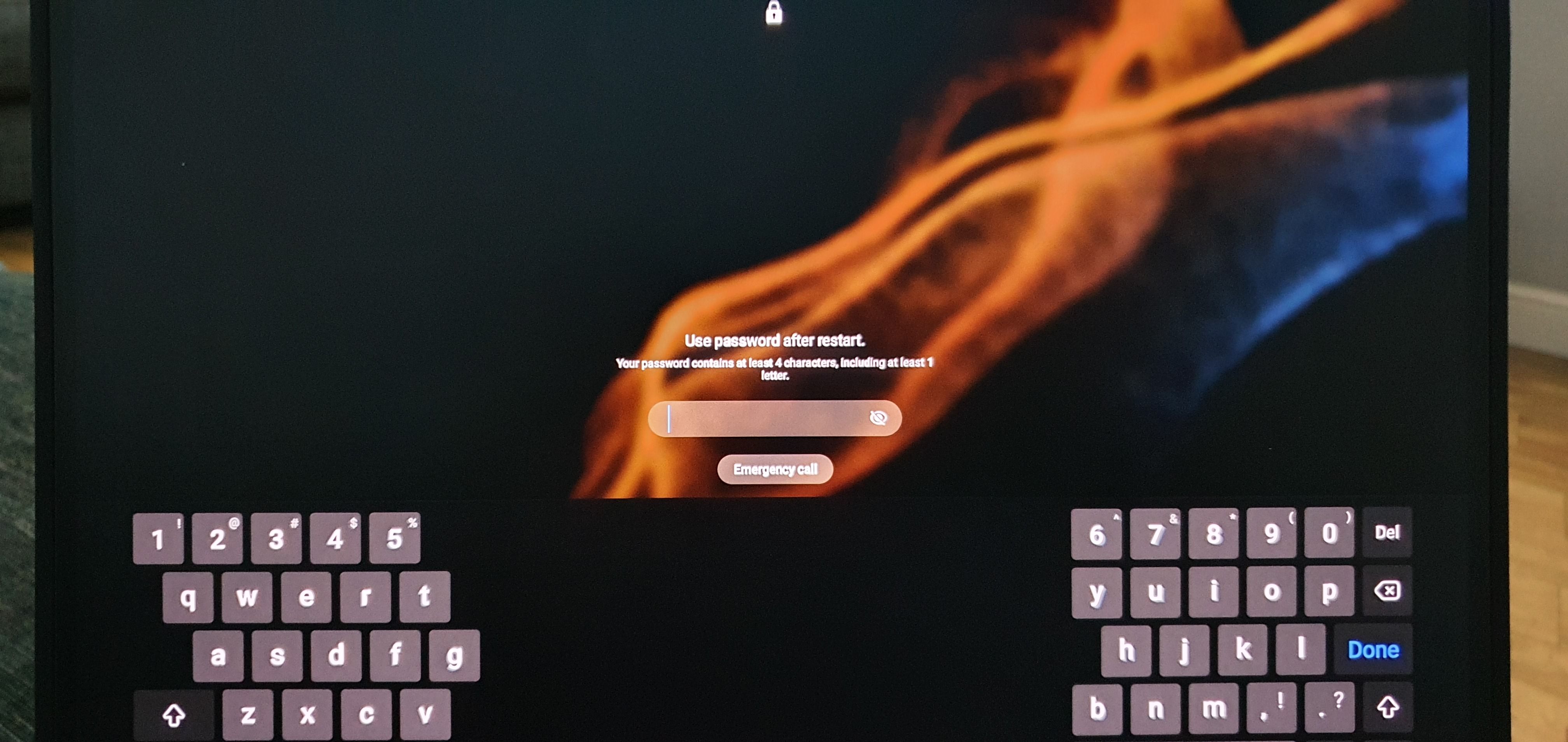 Solved: Split keyboard on lock screen Samsung tab s8 ultra - Samsung  Community