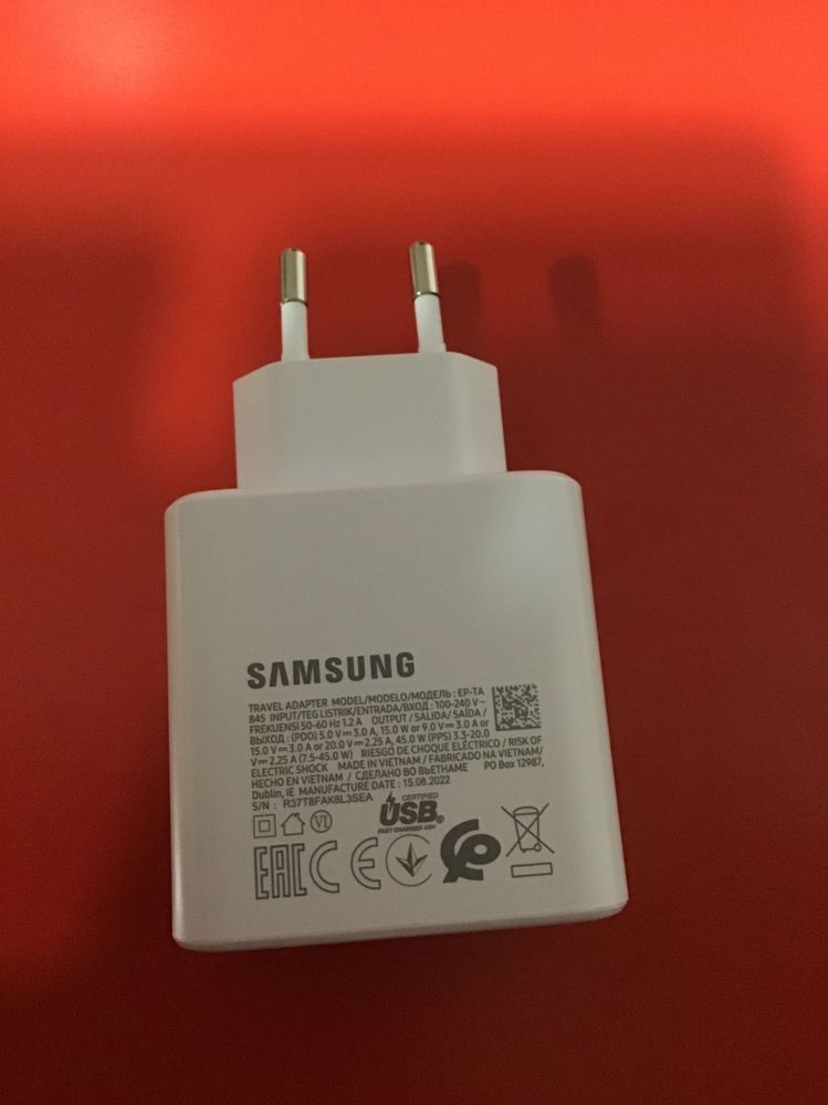 Chargeur original ou contrefaçon ? - Samsung Community