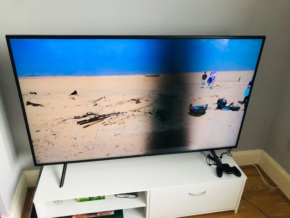 Vertical Wide black line - Samsung Community