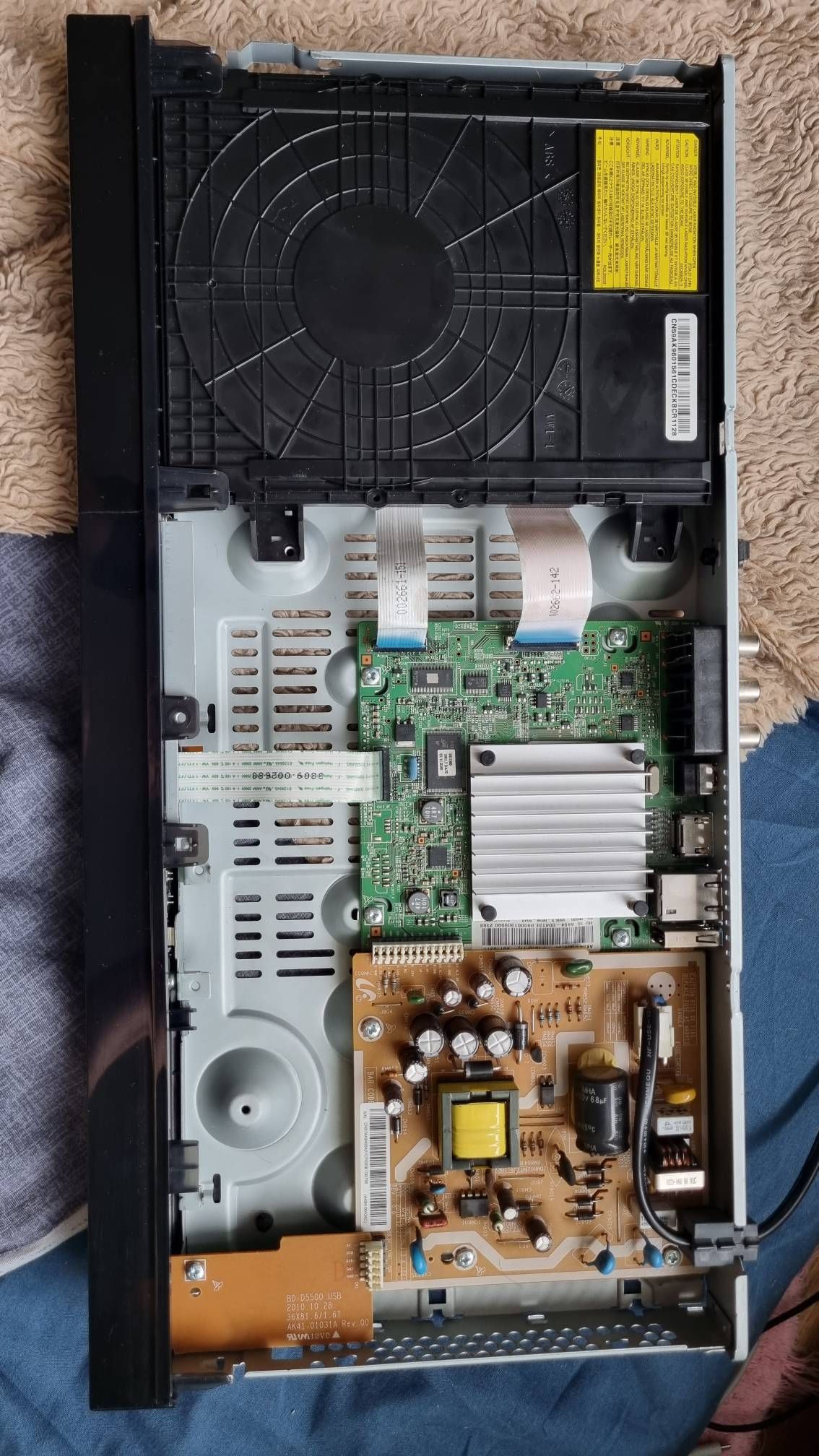 Rozwiązano Samsung Bluray BDD5500 nie wysuwa tacki Samsung Community