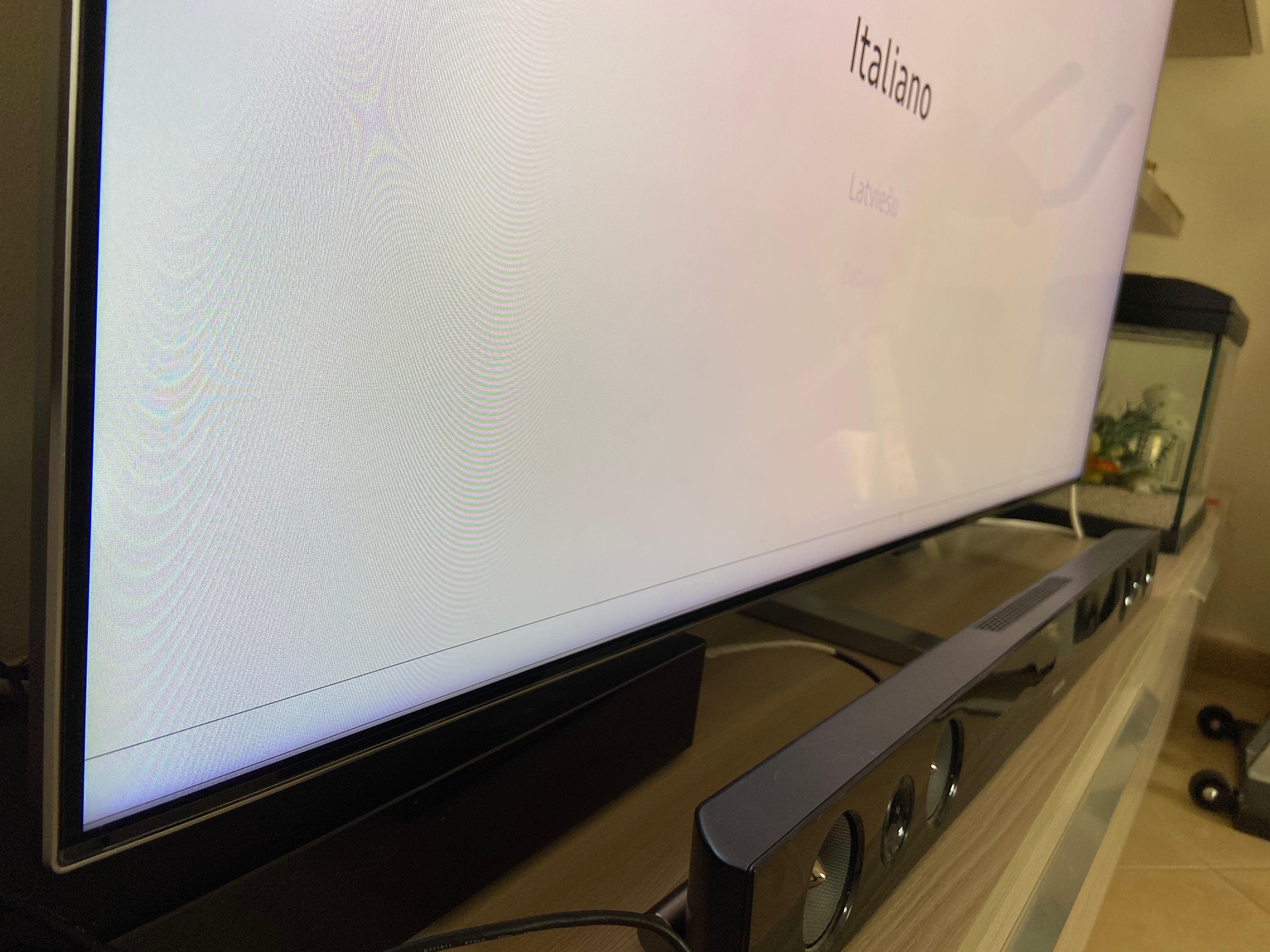 Risolto TV QE55Q8FAM RIGA ORIZZONTALE IMPROVVISA Samsung Community