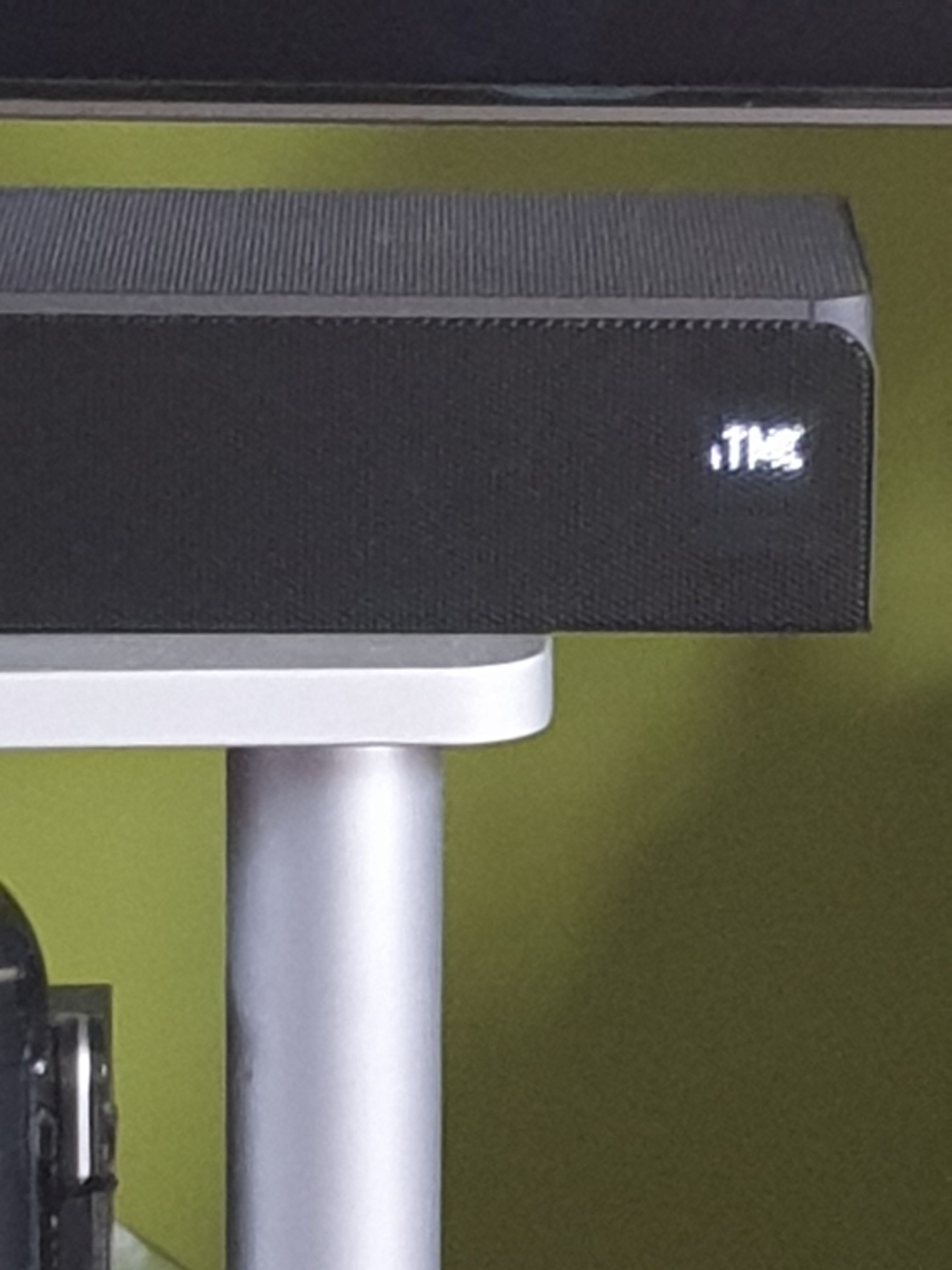 samsung sound bar subwoofer blinking blue light