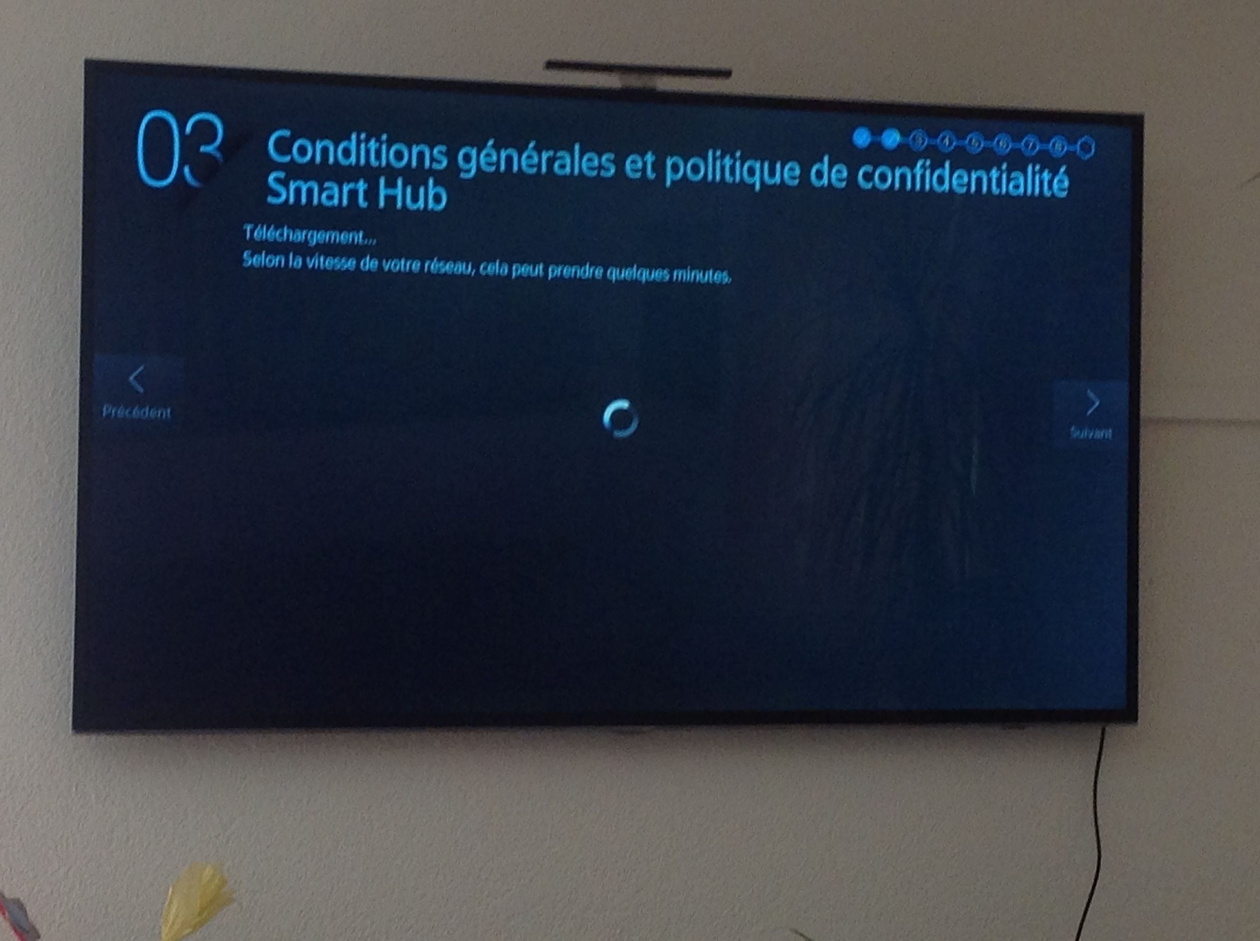 TV qui bloque sur smart hub Puis redémarre - Samsung Community