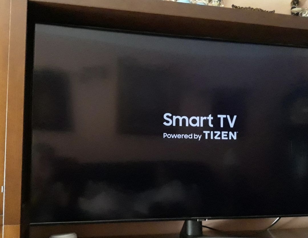 Solucionado: TV se apaga y enciende sola - Samsung Community