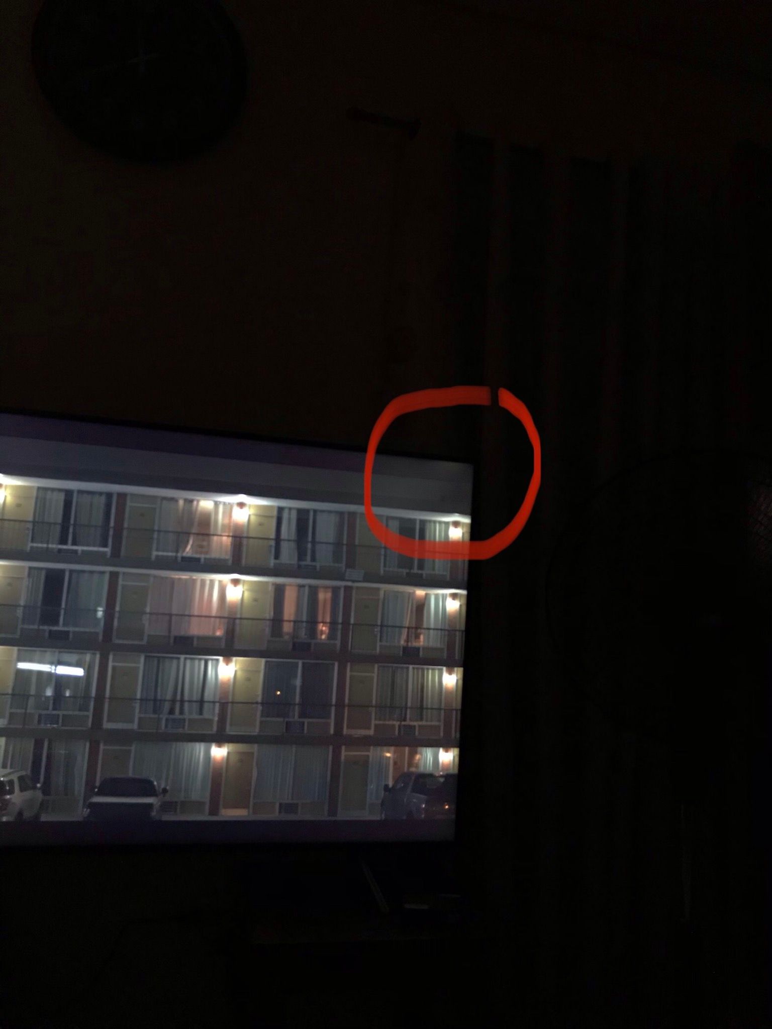 White light on upper right corner of 4k tv Samsung Community