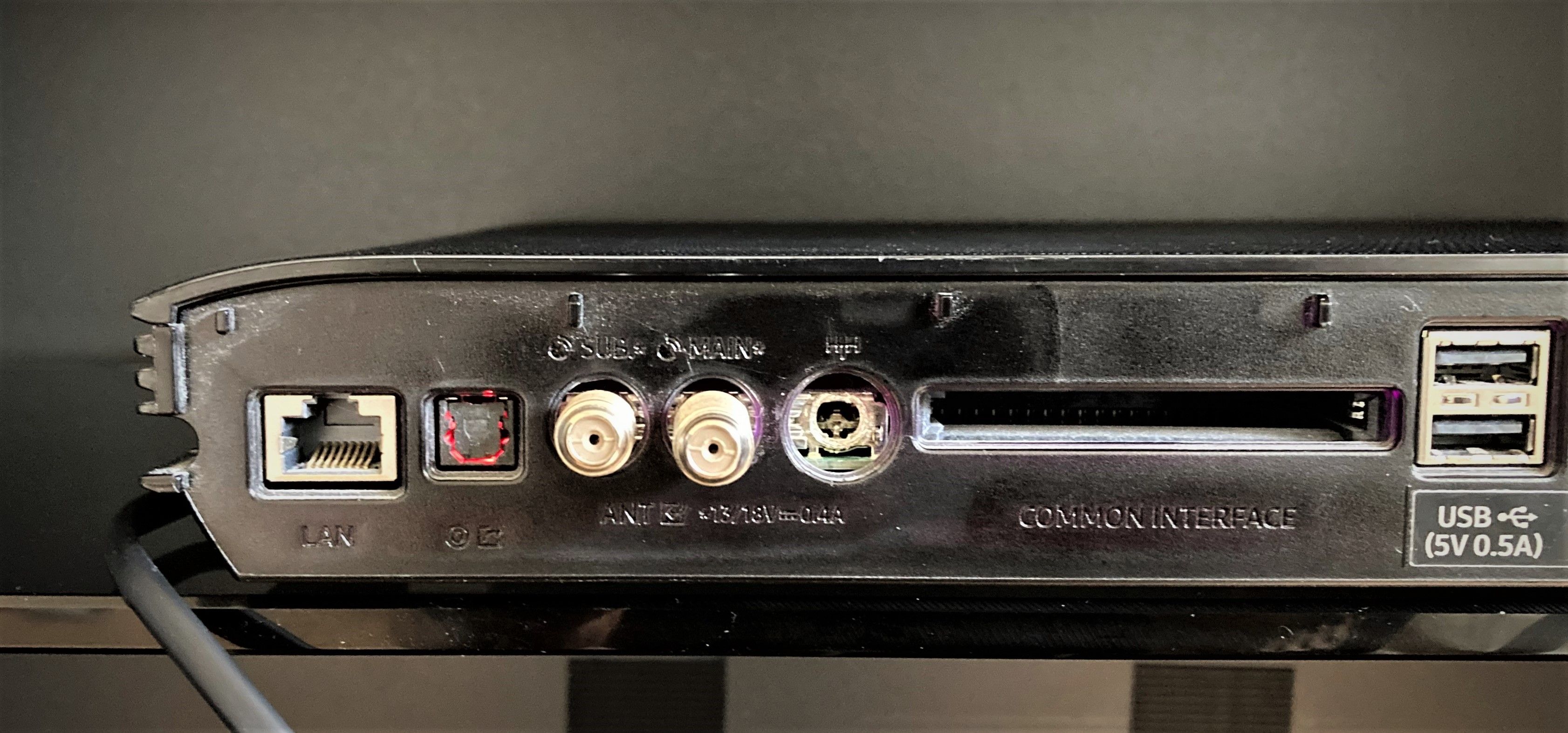 One Connect box - Broken Antenna socket - Samsung Community