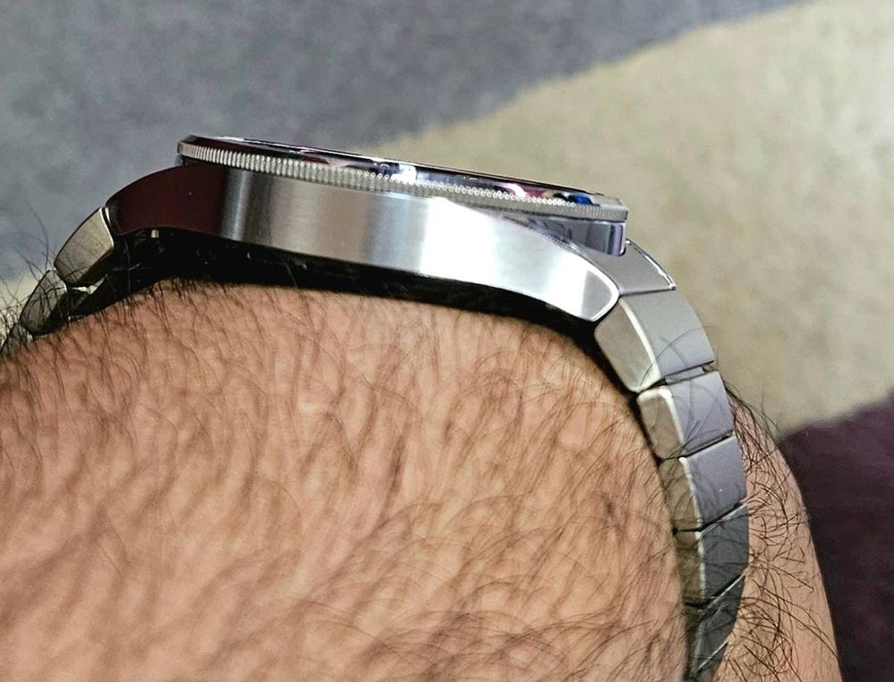 Samsung Galaxy Watch 6 Classic 47mm Titanium Strap (Graphite)