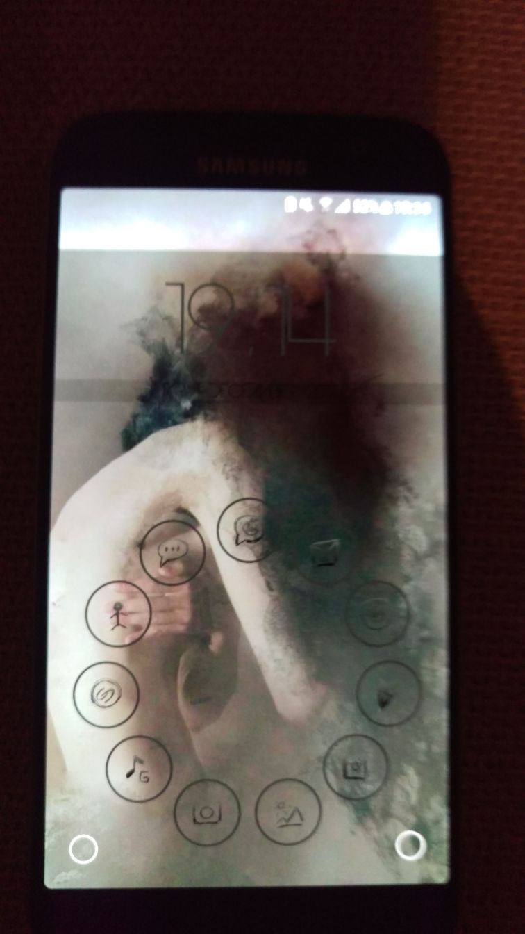 Opgelost: Scherm Galaxy S7 gedeeltelijk donkerder - Samsung Community