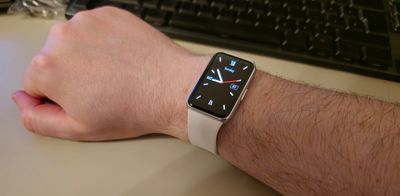 Galaxy Fit3 ant dešinės rankos