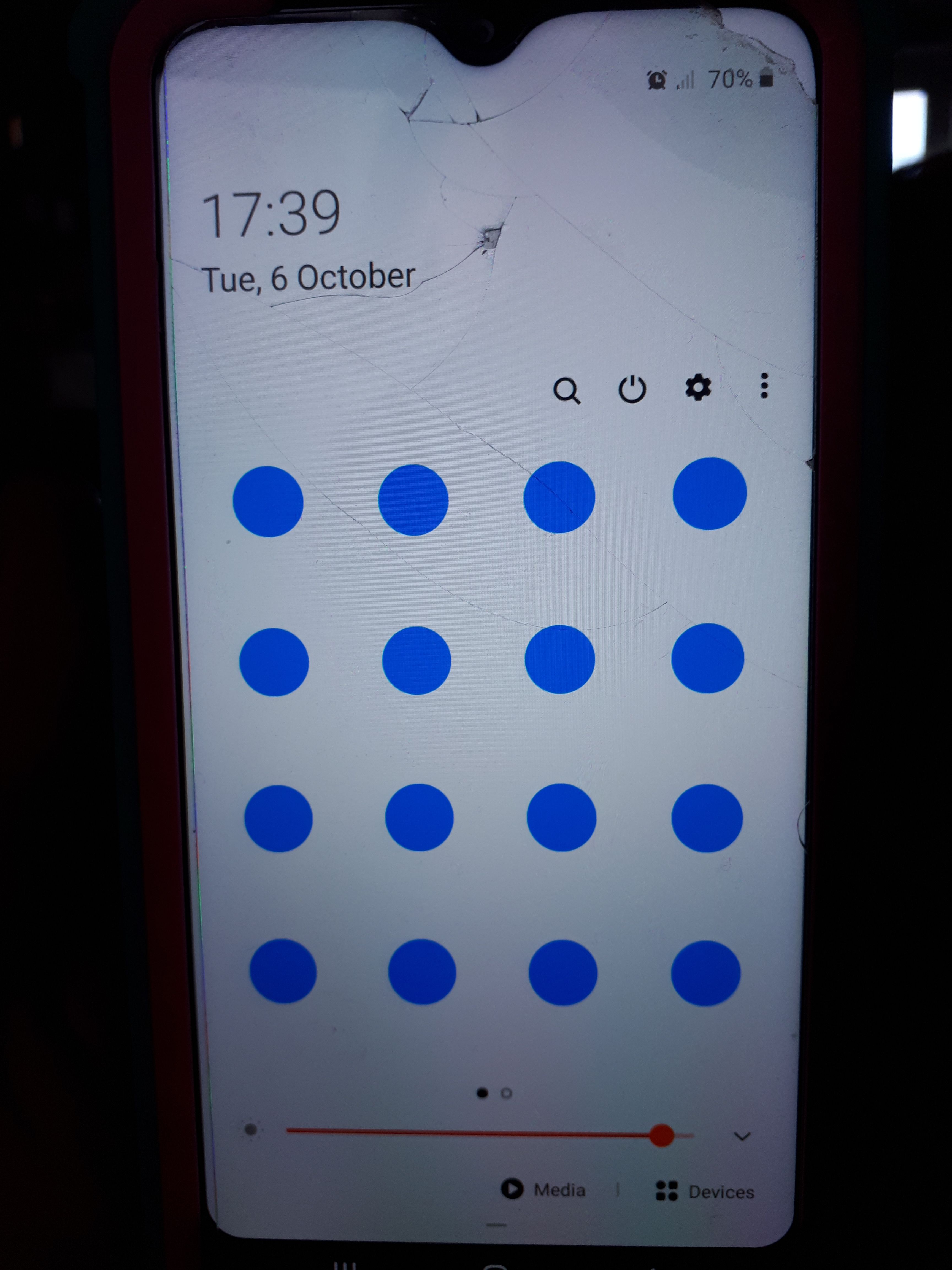Drop down quick setting menu icon' blue dots A10 - Samsung Community