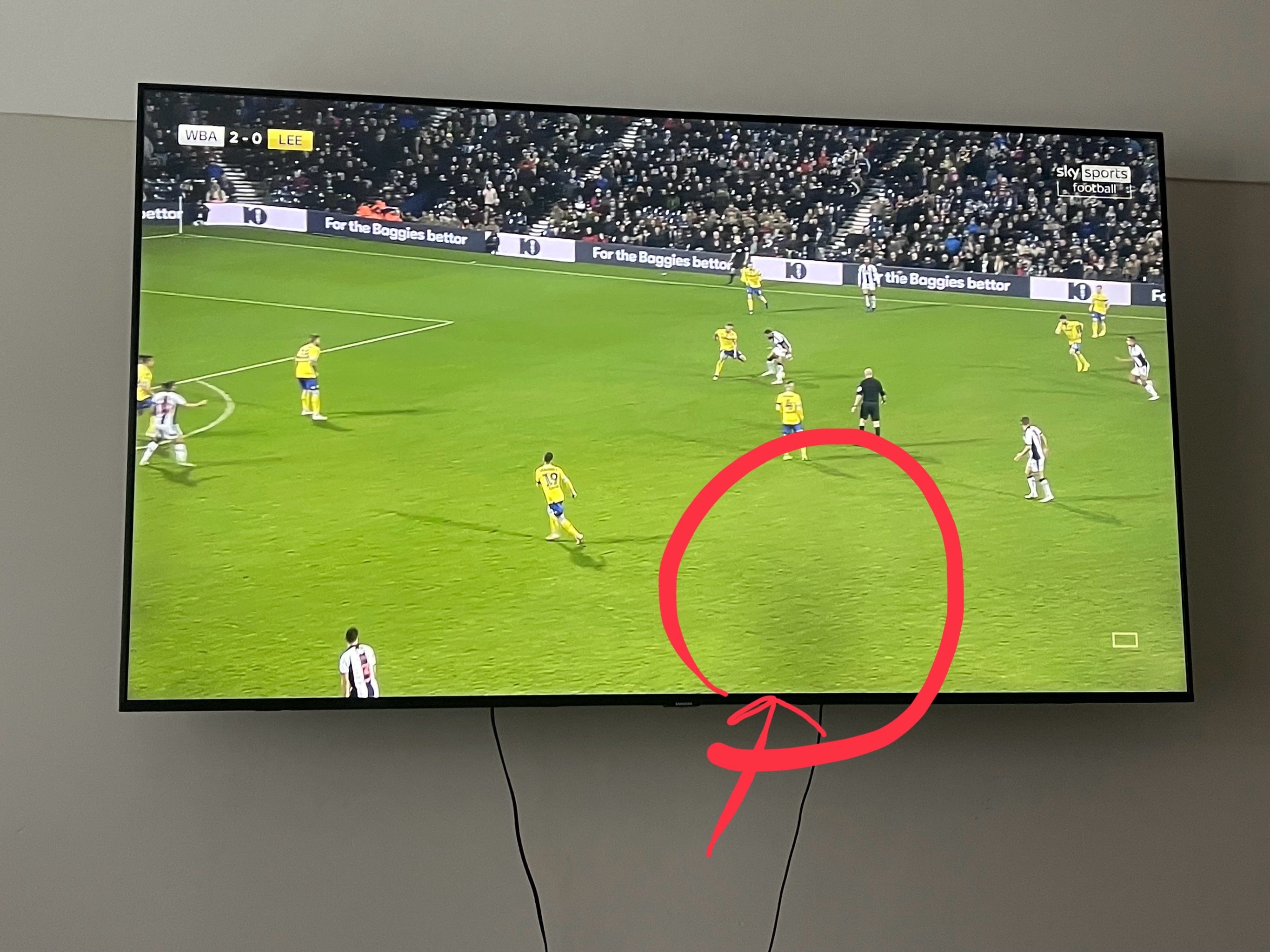 49 inch samsung TV black shadow in the middle of the screen. Samsung