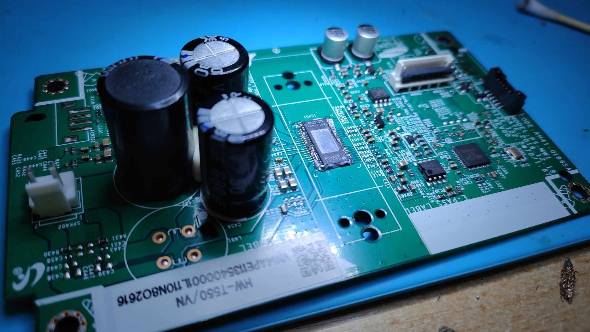 Blue and red blinking subwoofer hk450 Samsung Community