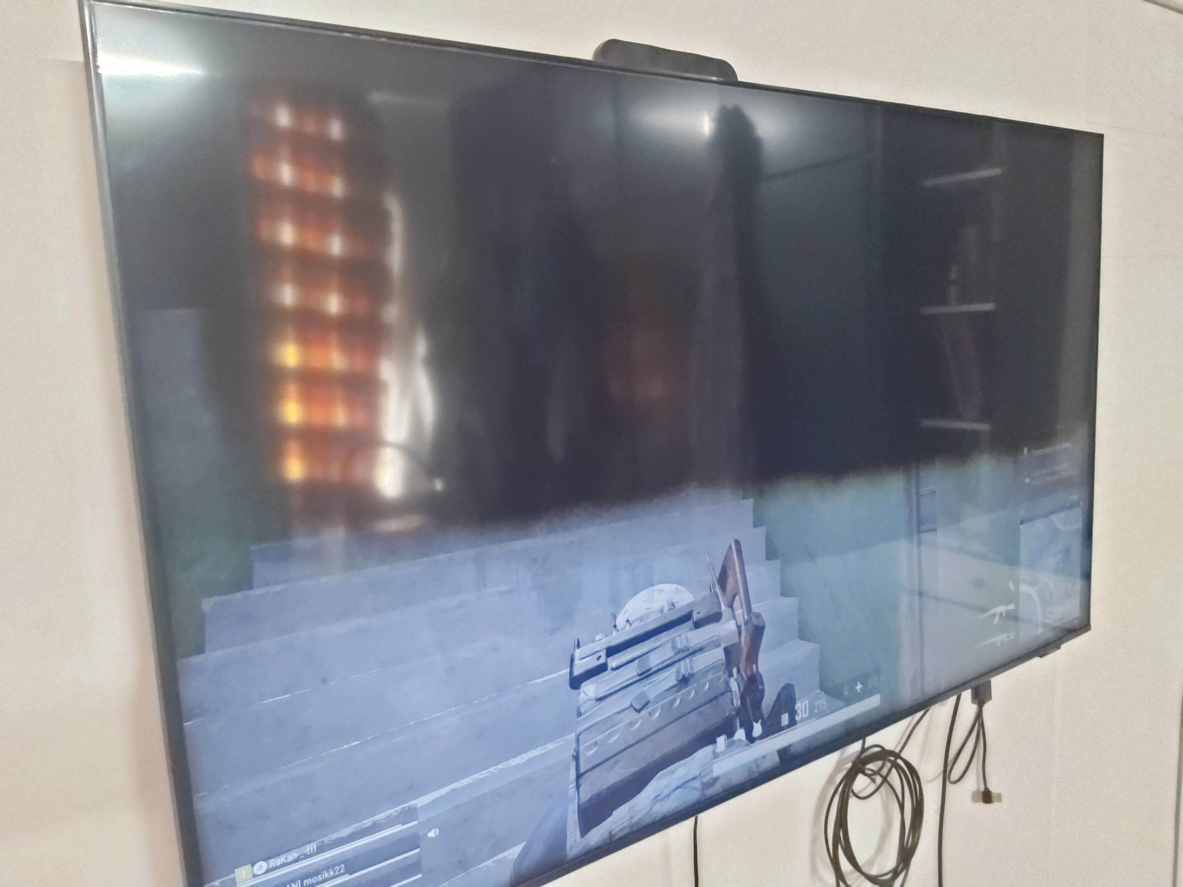 Issue with Samsung 50" 4K UHD AU8000, Screen black, until the