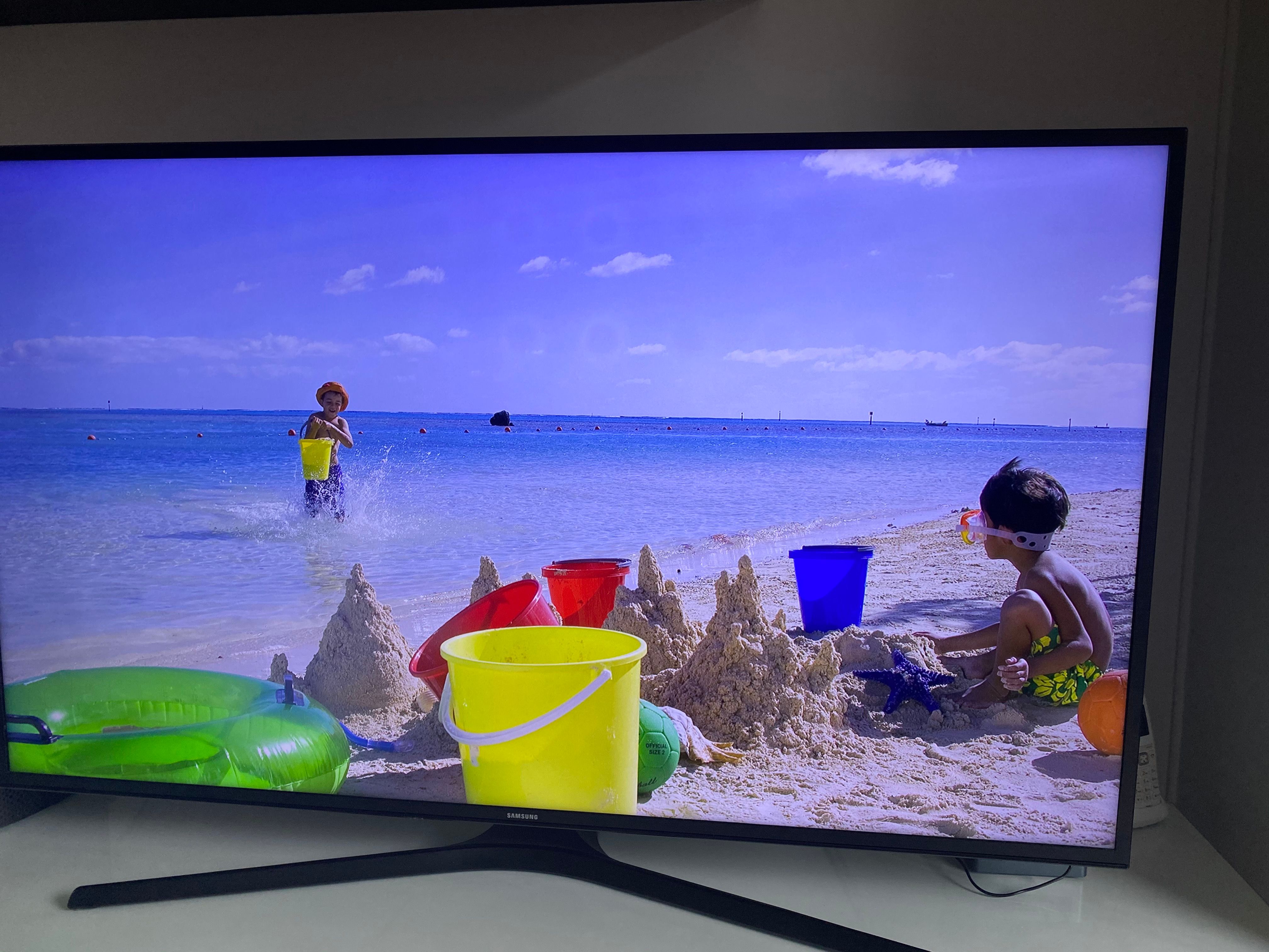 Solucionado: Mi smart tv tiene circulos de luz en la imagen - Samsung  Community