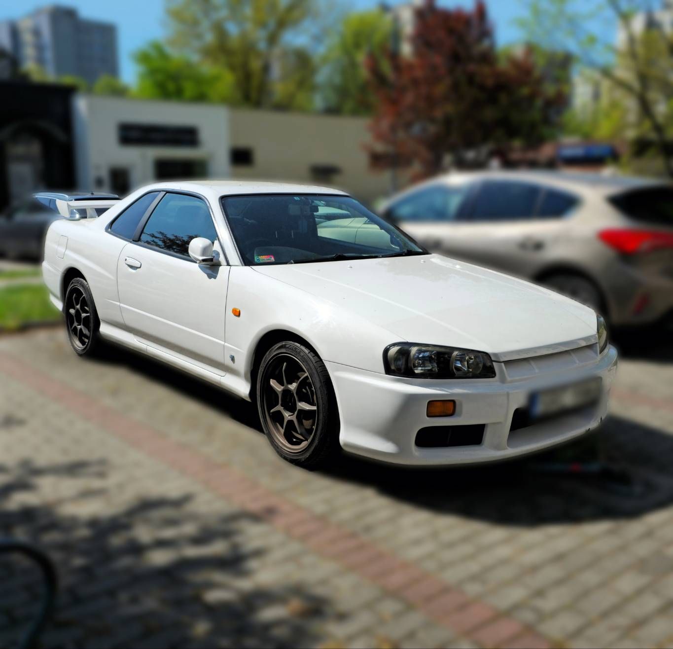 Nissan GT-R R34 White - Samsung Community