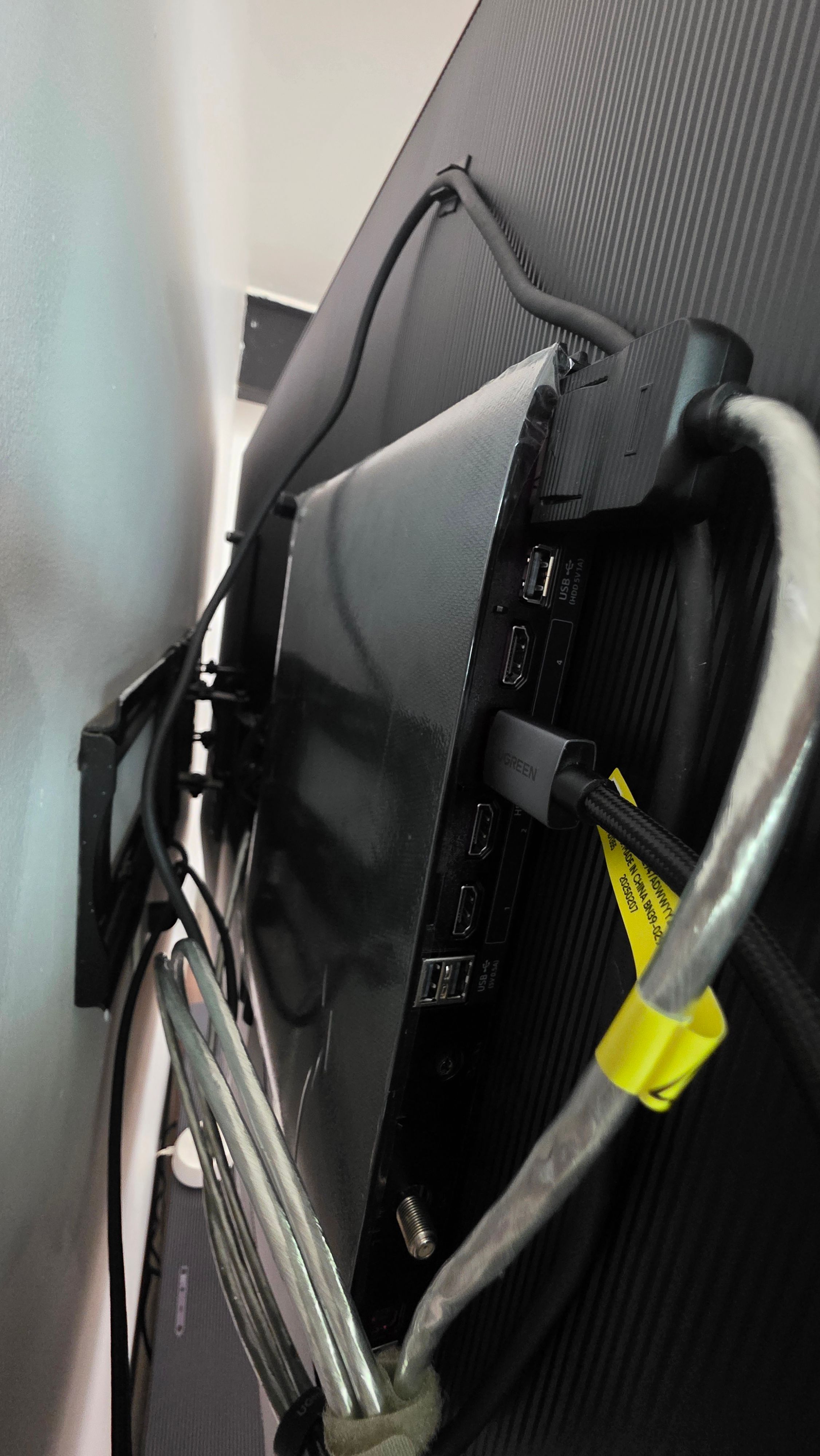 How to Take off Tv Stand for Samsung: Easy Step-by-Step Guide