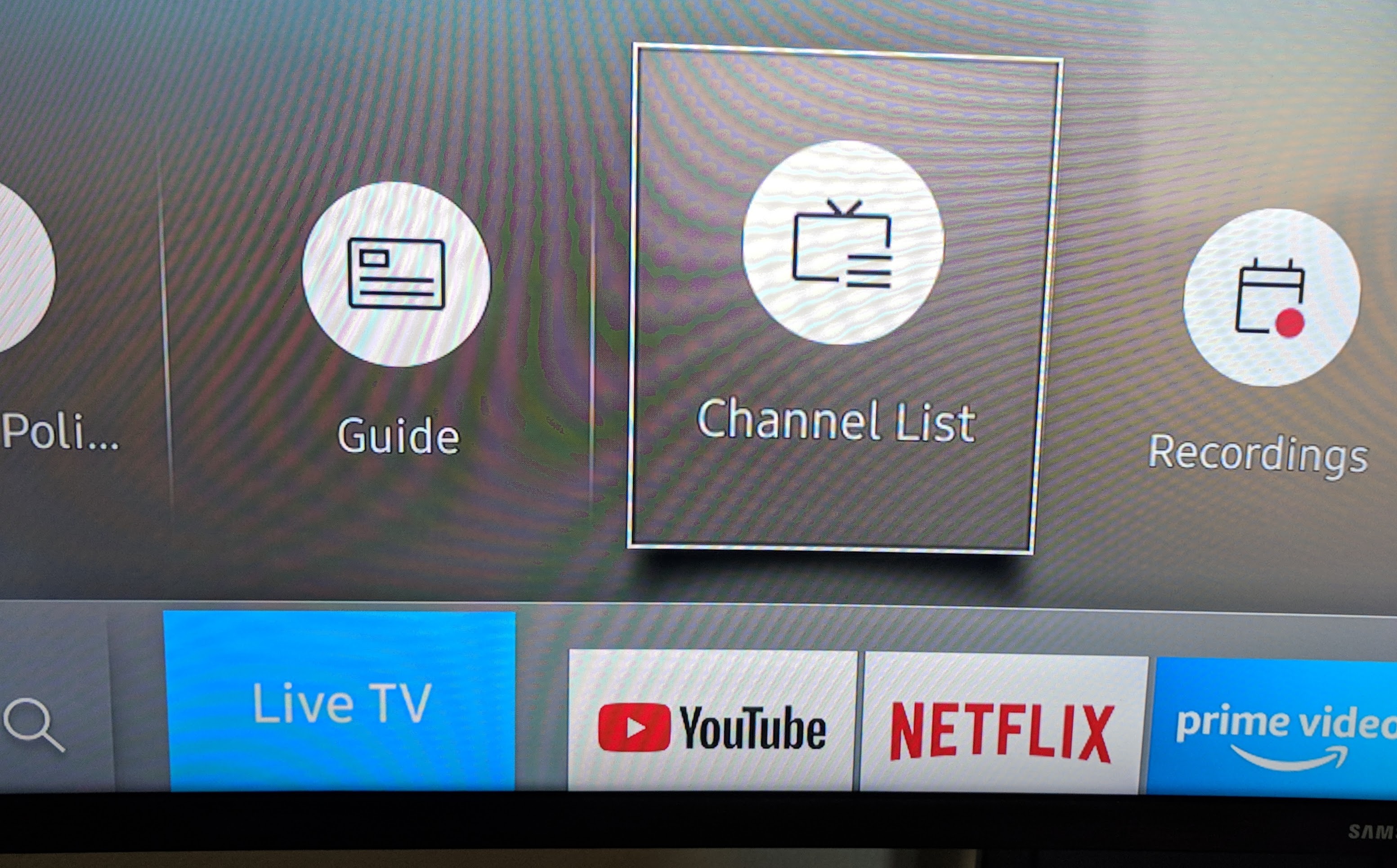 Установить плюс на телевизор. Samsung TV Plus.