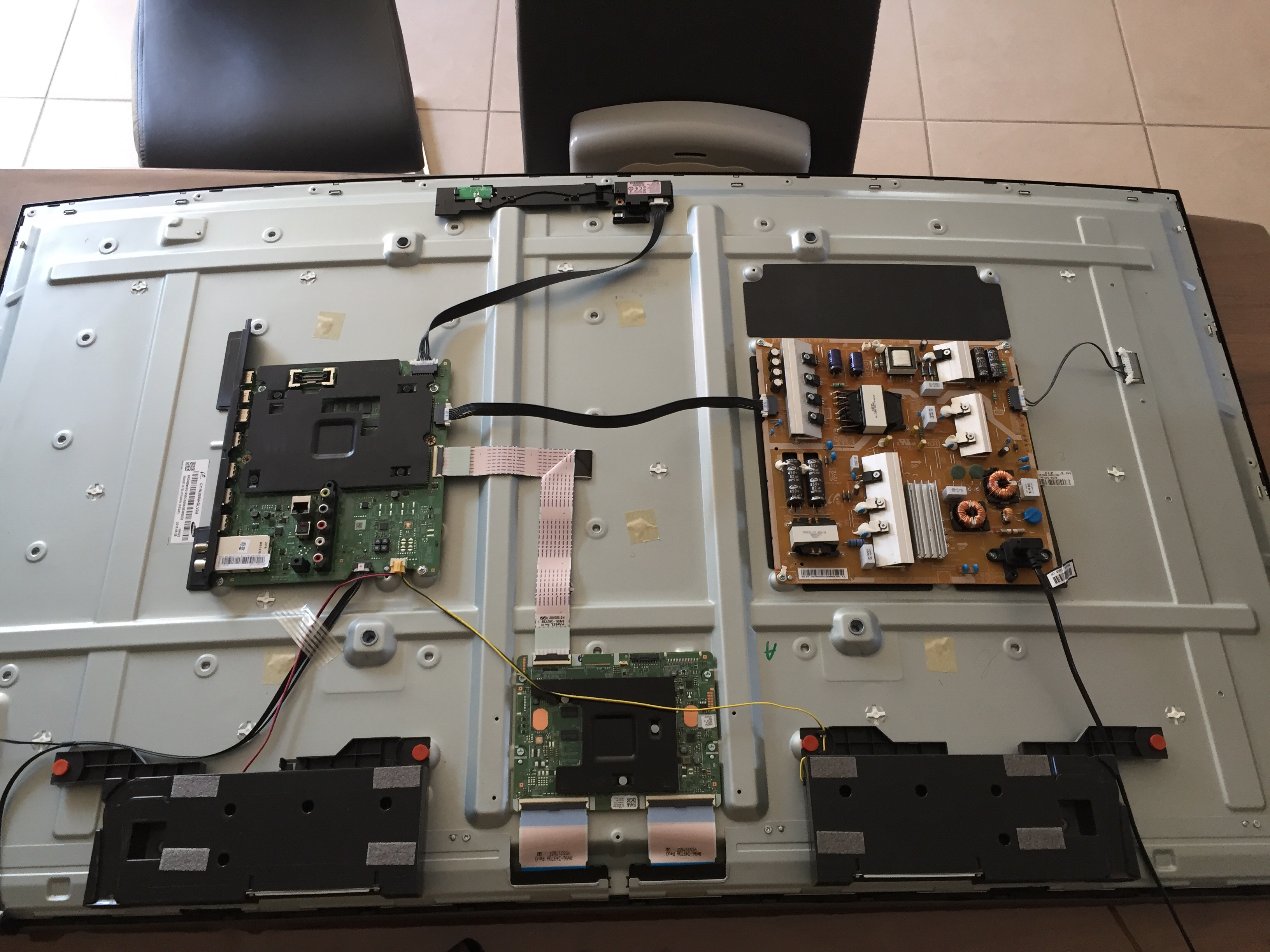 Resolu Ecran Noir A L Allumage De Ma Tv Ue50hu6900 Samsung Community