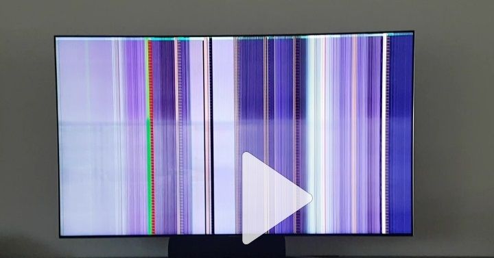 Tv geeft geen beeld maar strepen bij het aanzetten, QLED QE55Q7FAMLXXN -  Samsung Community