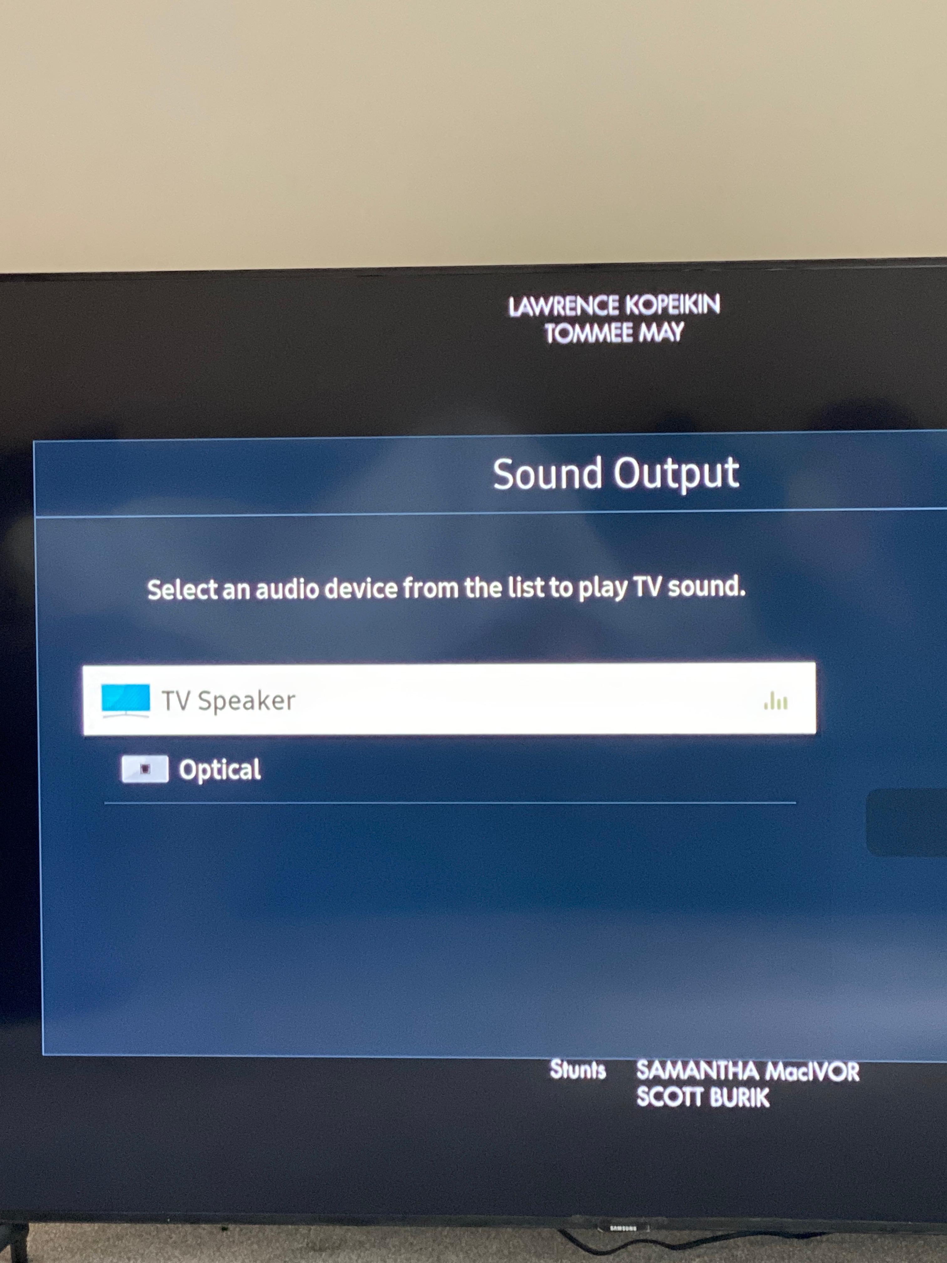 Samsung tv best sale bluetooth output