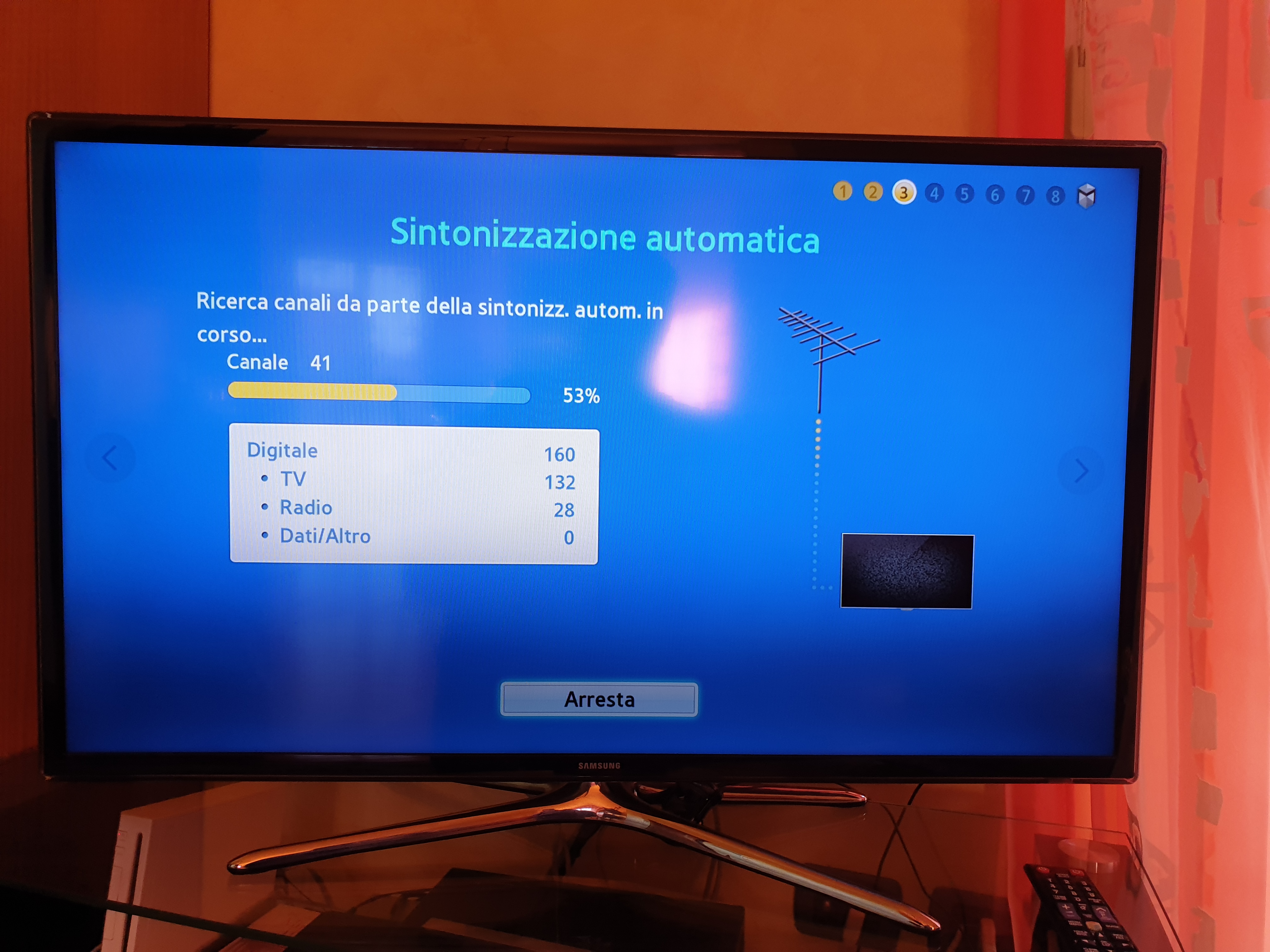 Linea orizzontale su schermo smart tv Samsung UE40F6320 - Samsung Community