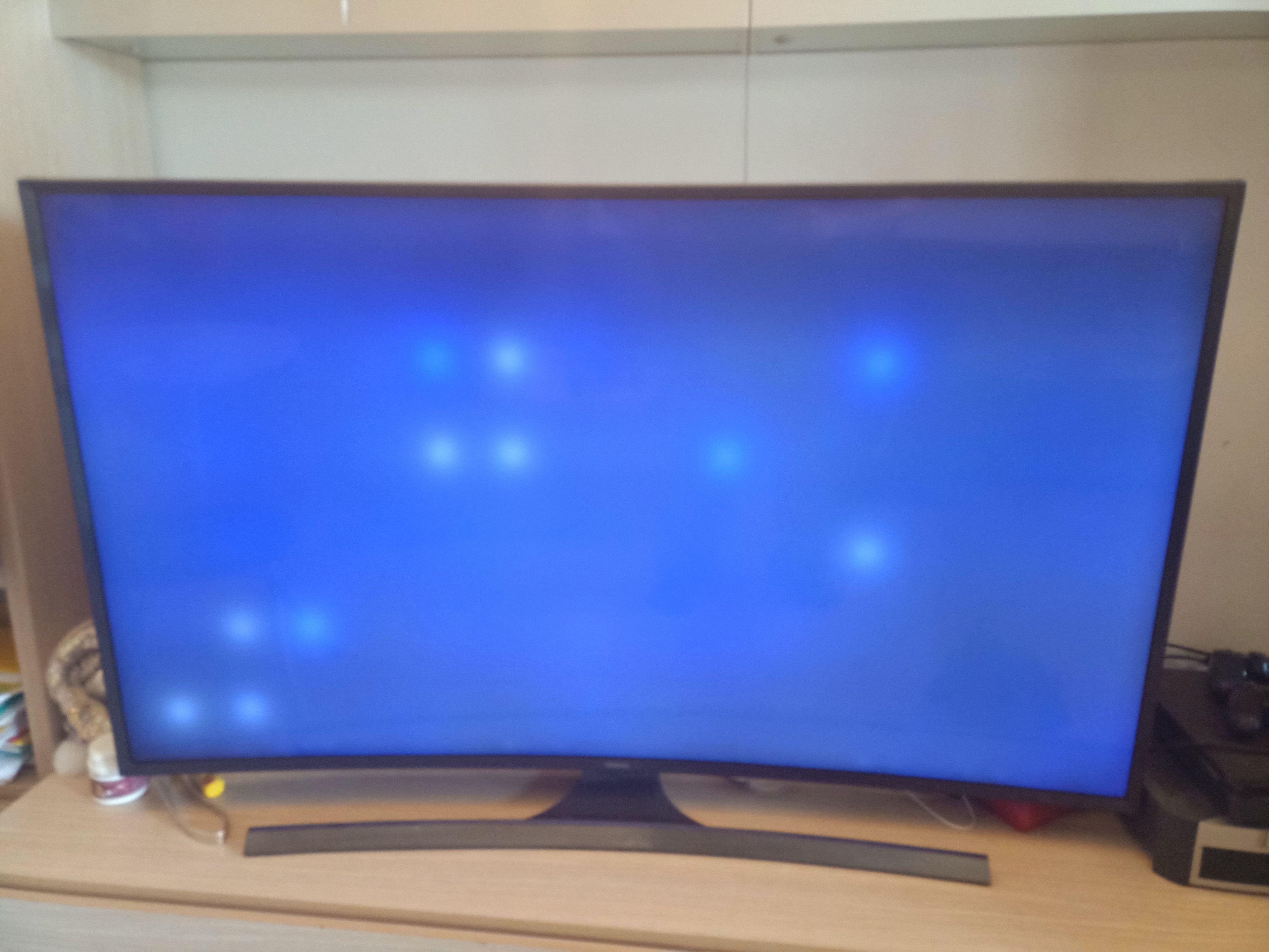 Macchie blu su schermo tv Samsung modello UE49MU6220K - Samsung Community