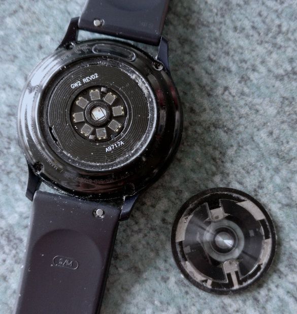 Rear cover has come away from the main body of the watch