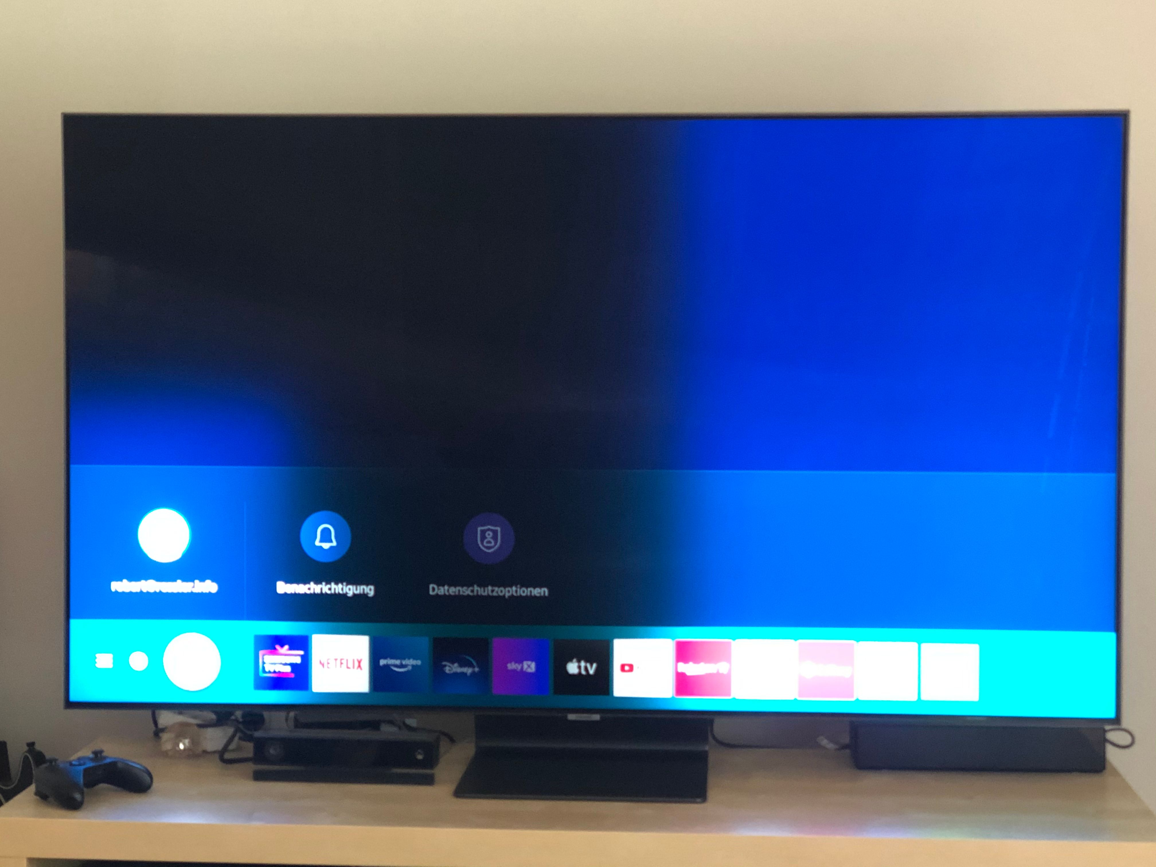 Brand new q95t dark patches Samsung Community