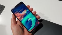 Galaxy S10e