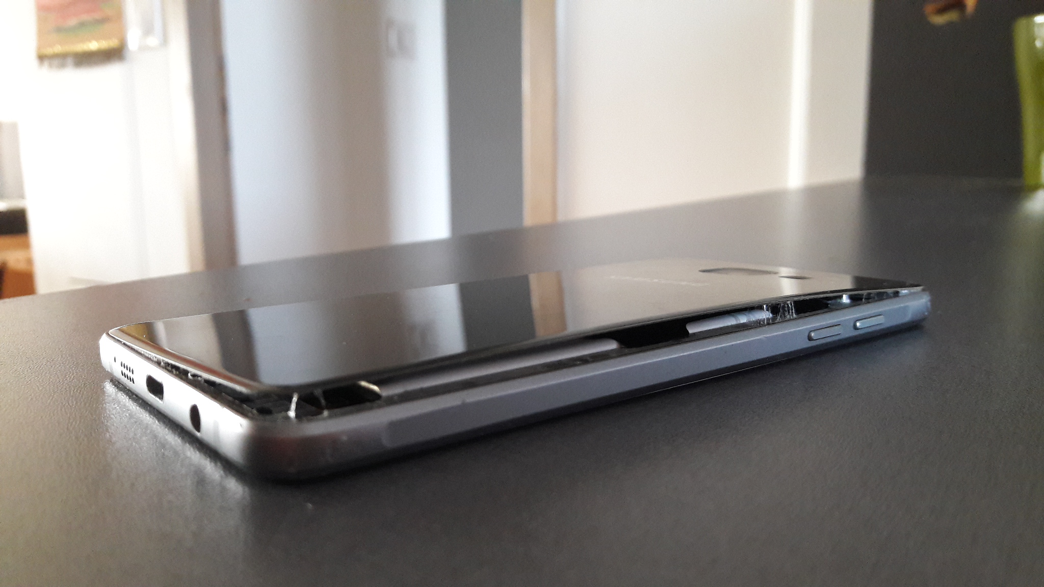 Résolu Batterie qui gonfle sur A5 2016 Page 5 Samsung Community