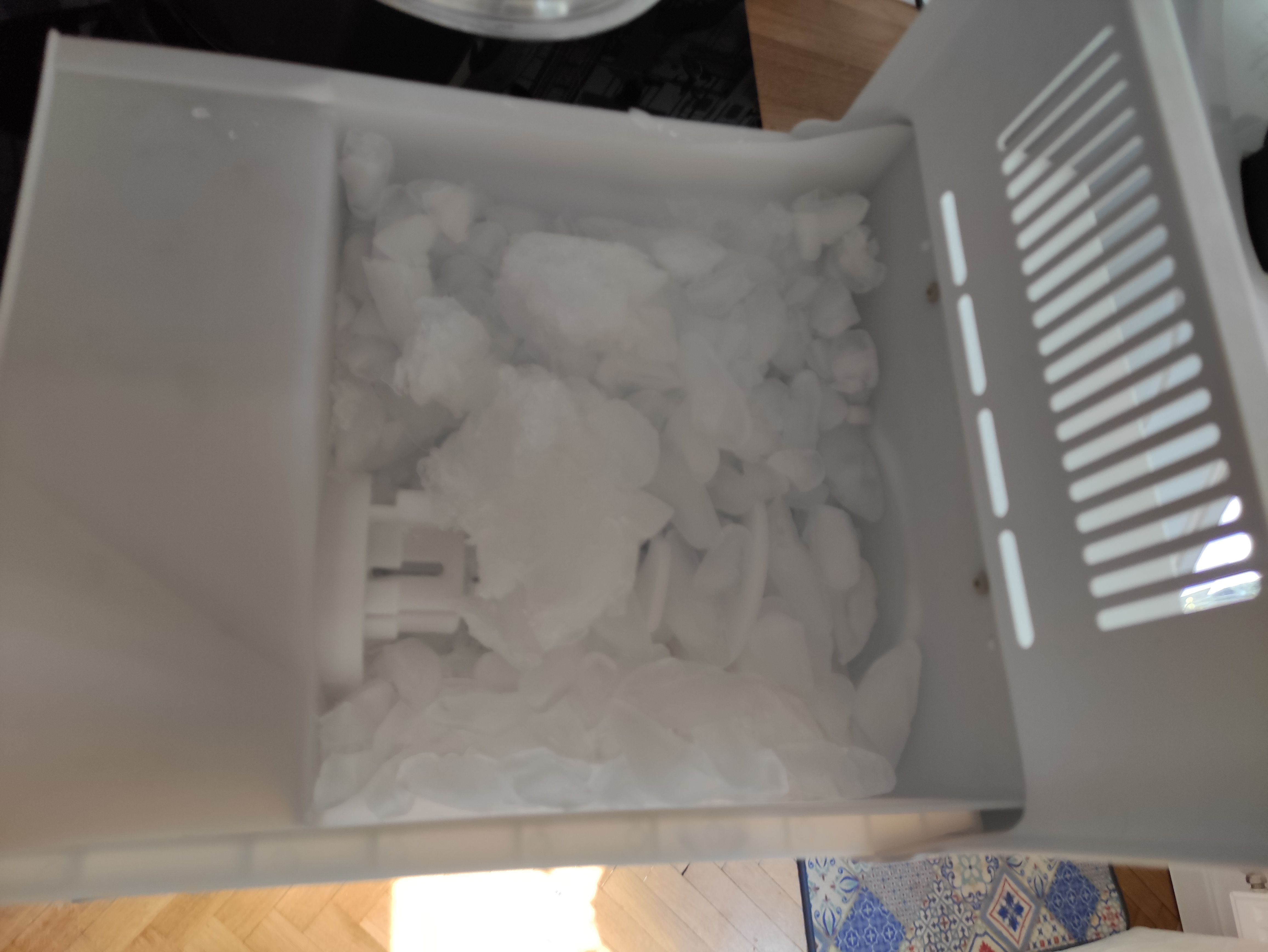 Kostkarka w lodówkach Side by Side - Samsung Community