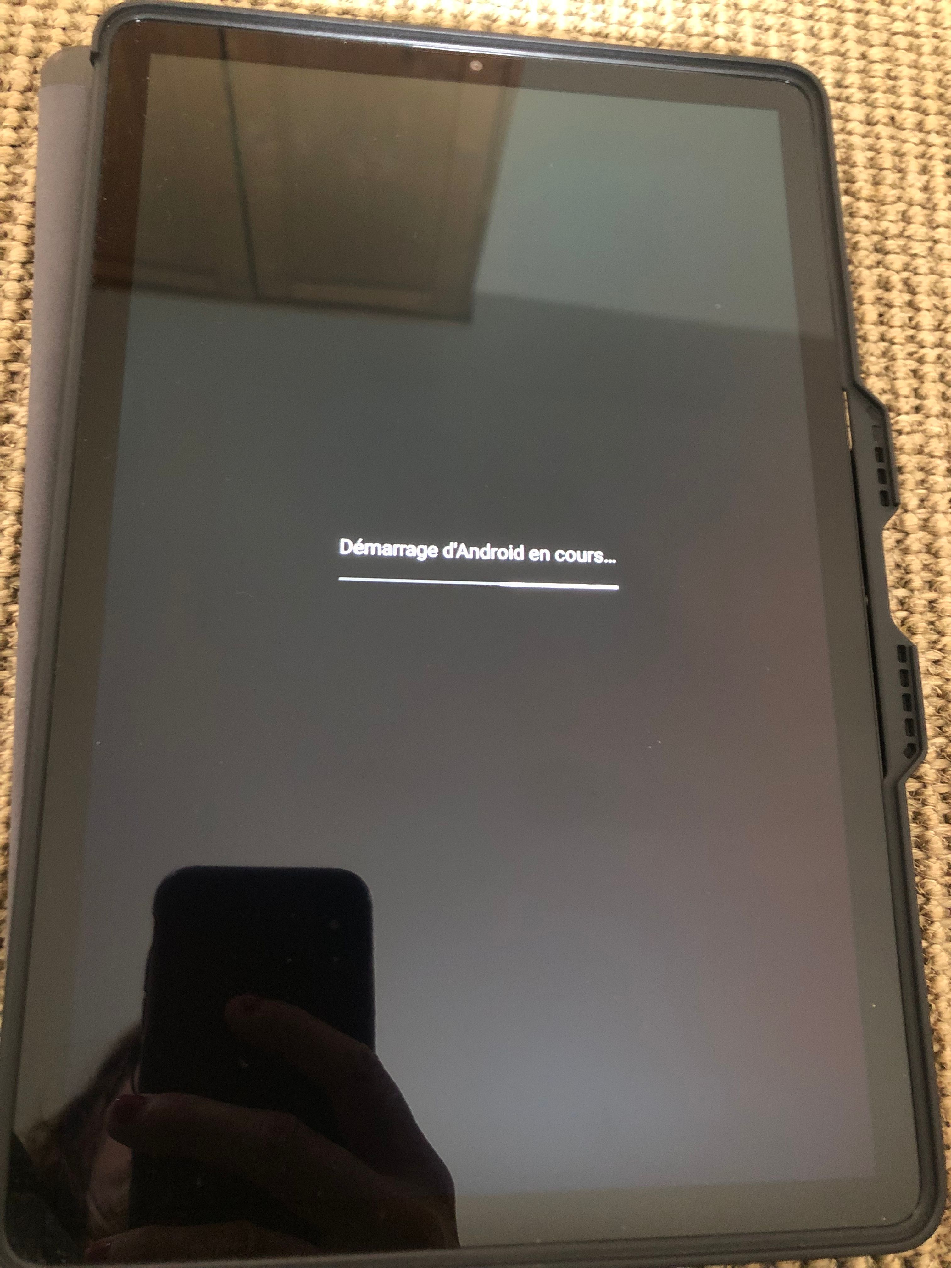 Résolu : Tablette S5e bloquée au démarrage - Samsung Community