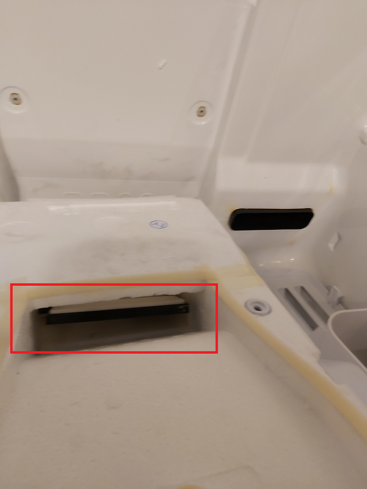 Problême de glace dans le refrigerateur du combiné RB29HSR3DSA SILVER -  Samsung Community