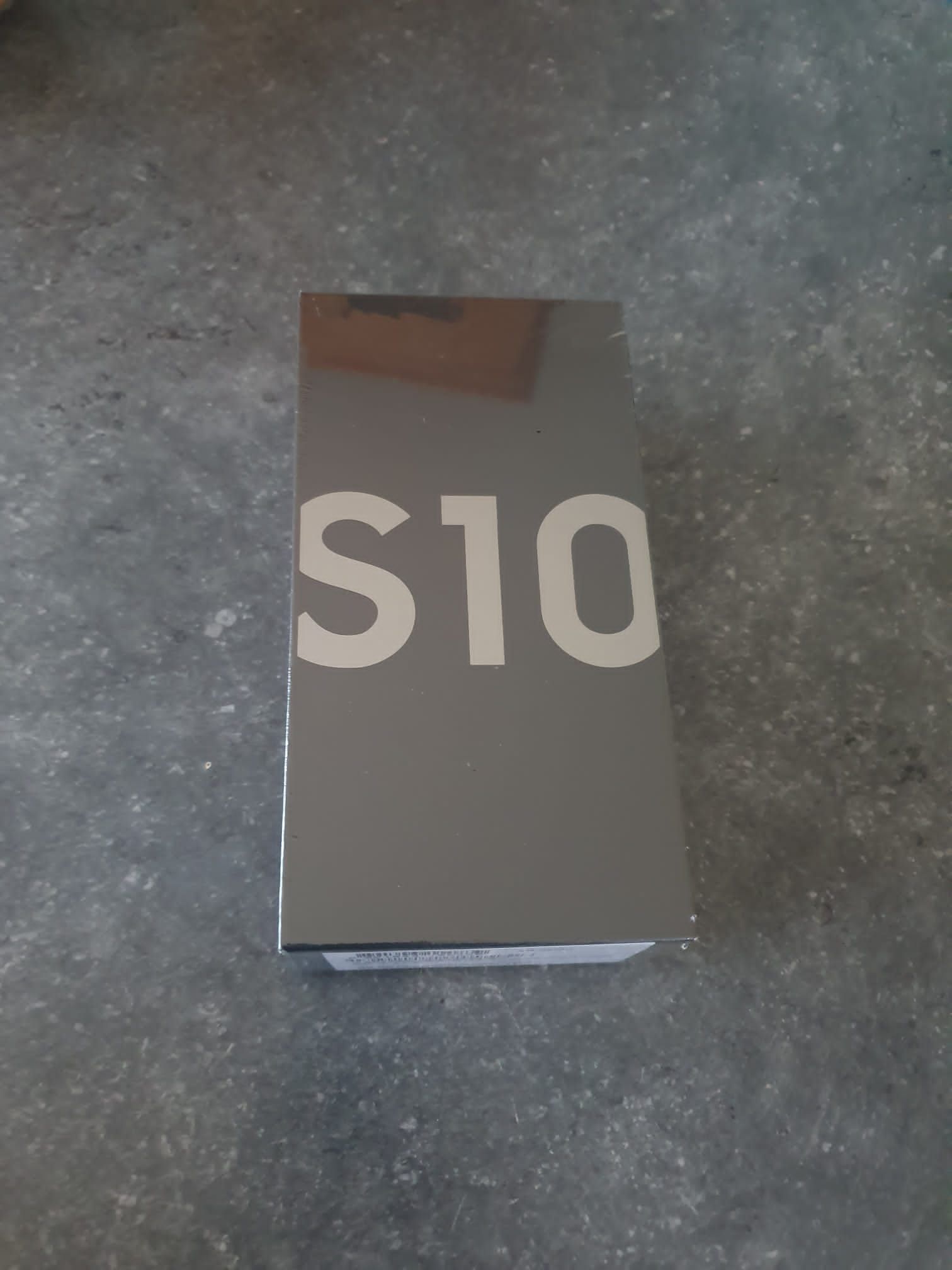 Is my new S10 a fake copy? - Samsung Community