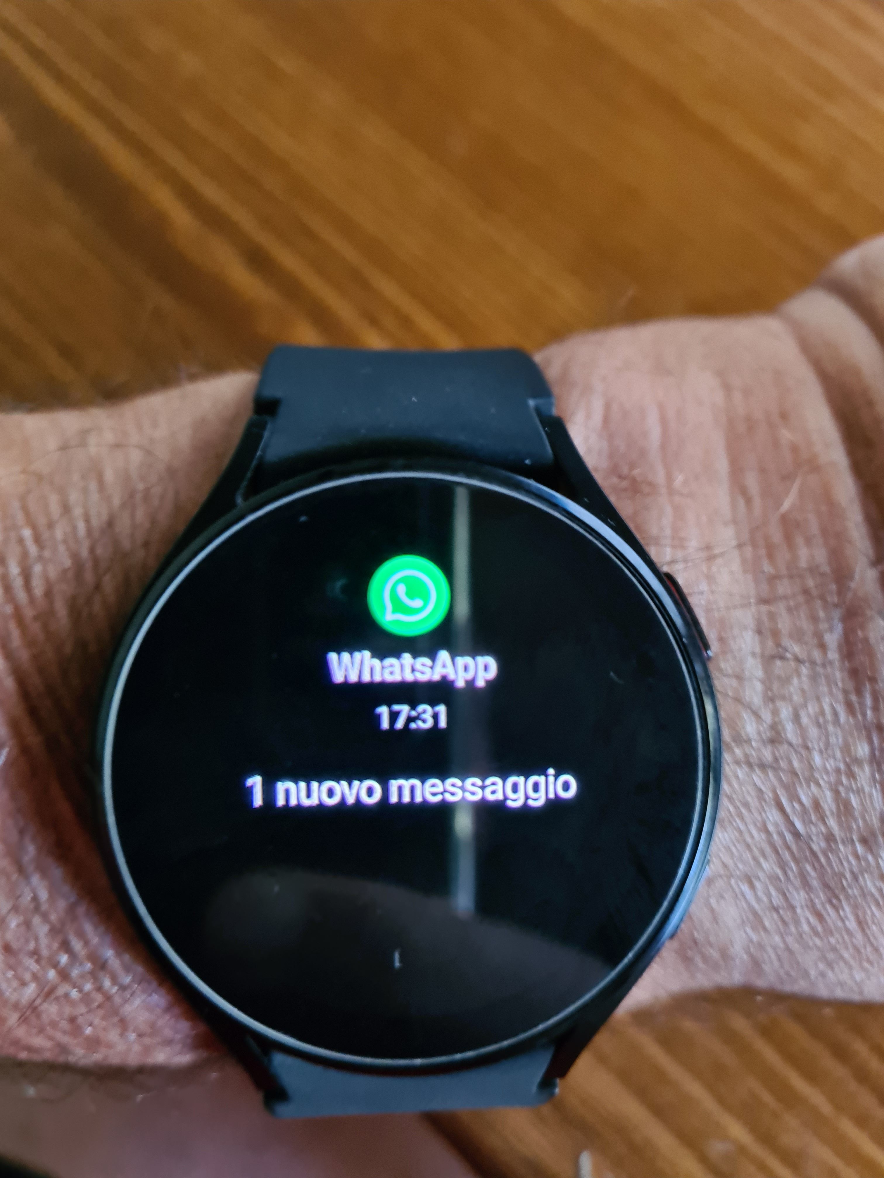 Galaxy watch 4 LTE Non vedo i messaggi whatsapp - Samsung Community