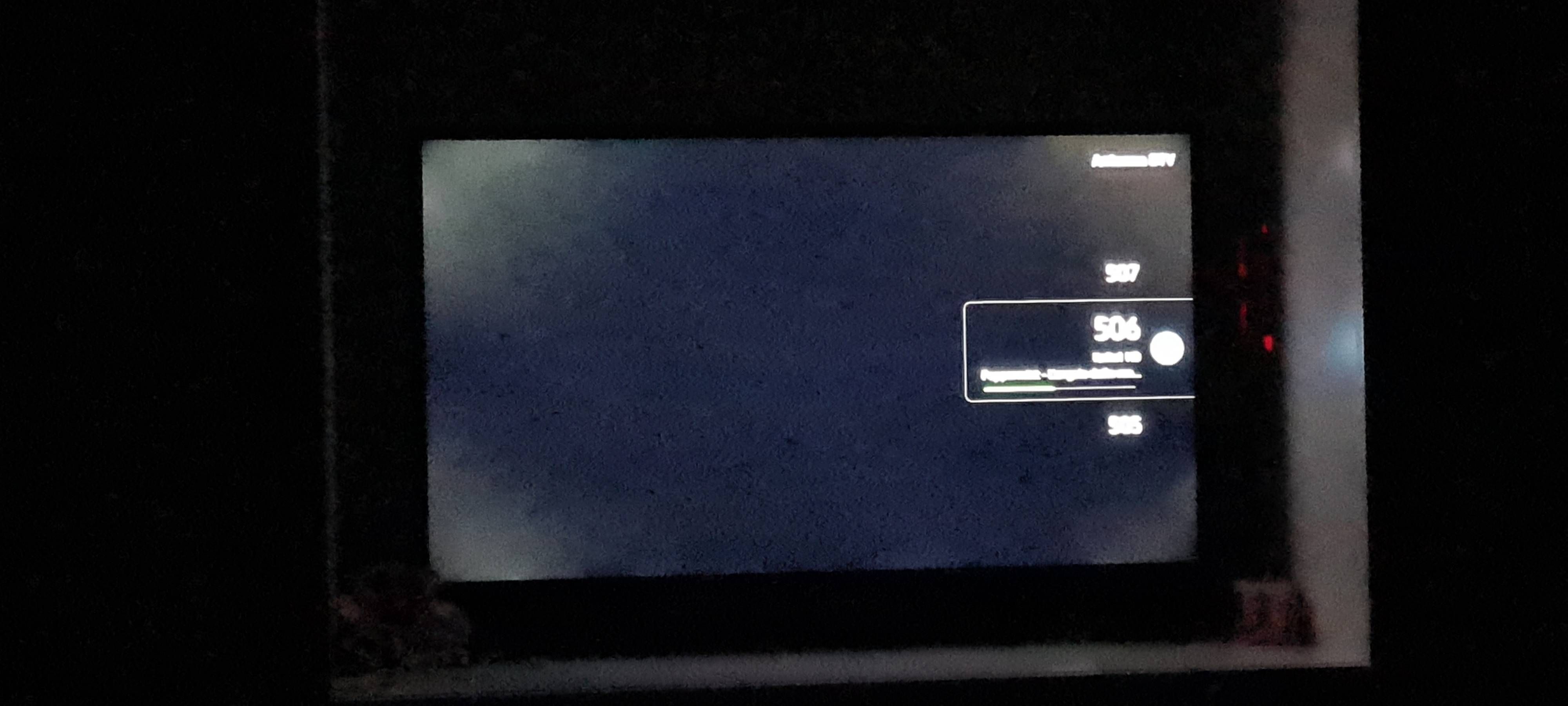 Effetto clouding Samsung QE32Q50A Samsung Community