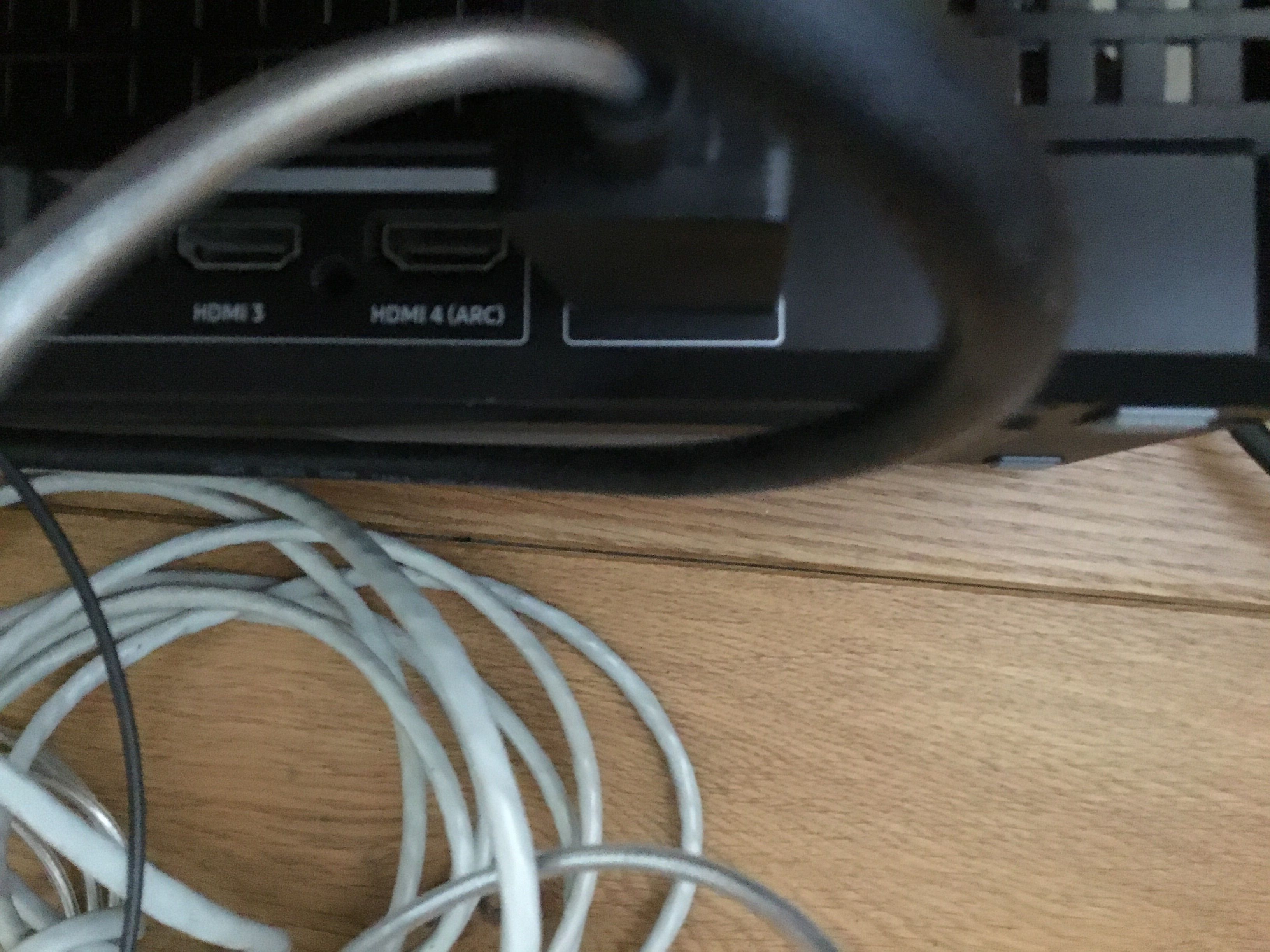 Aansluiten van TV QE65Q6F op soundbar HWQ90R via HDMI lukt niet