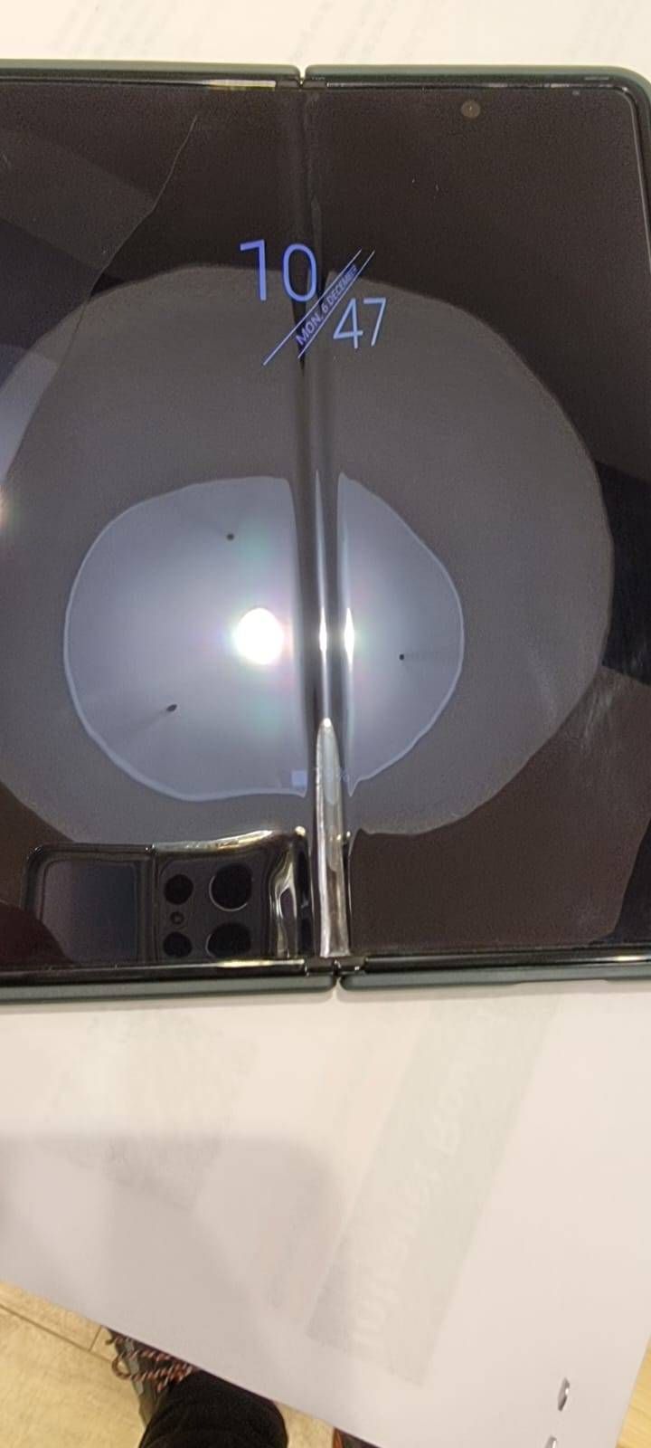 Solved Samsung Z Fold 3 / Z Flip 3 Screen protector Issue Samsung Community