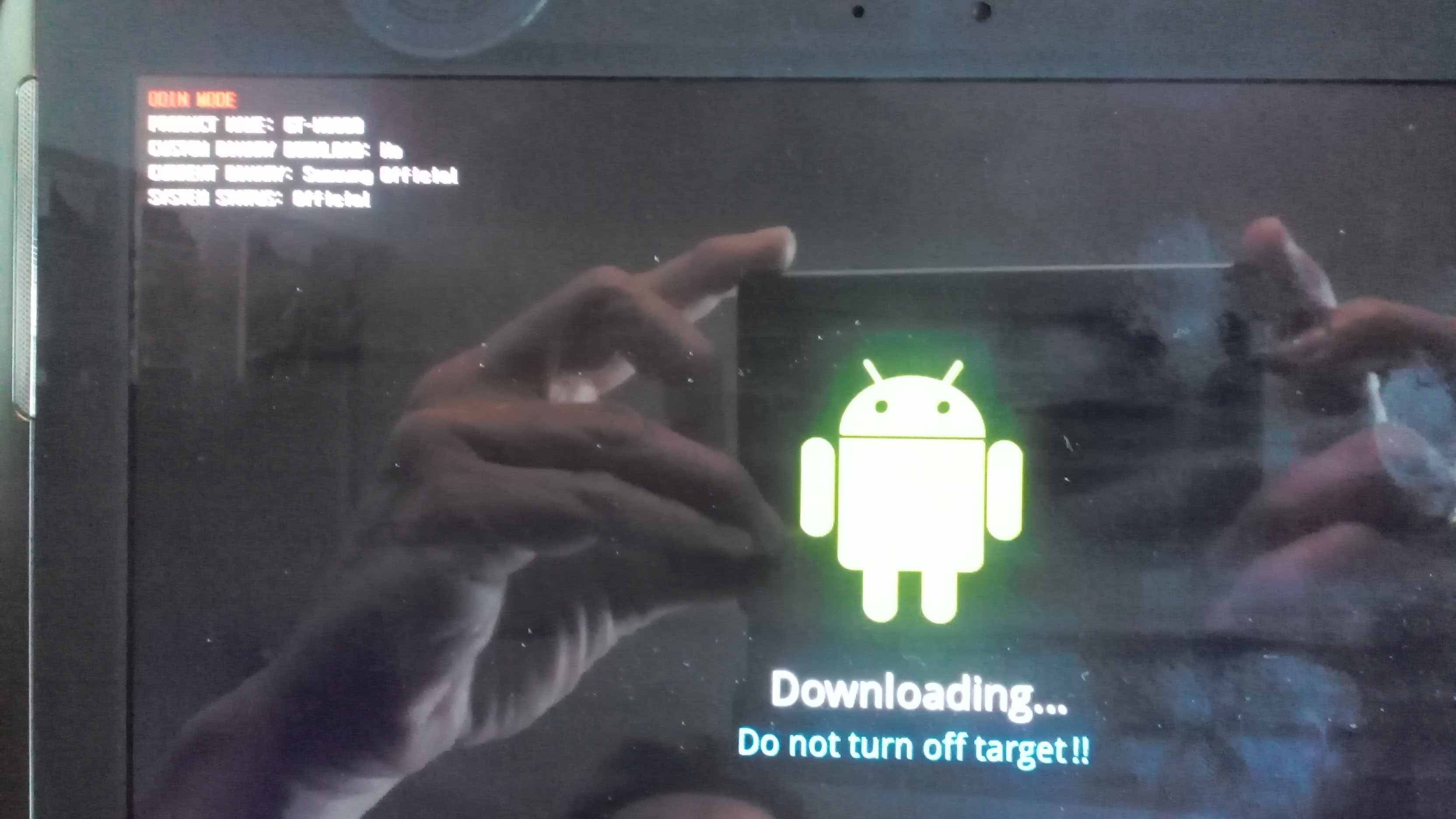 Opgelost: Note 10.1 start niet meer op - Samsung Community