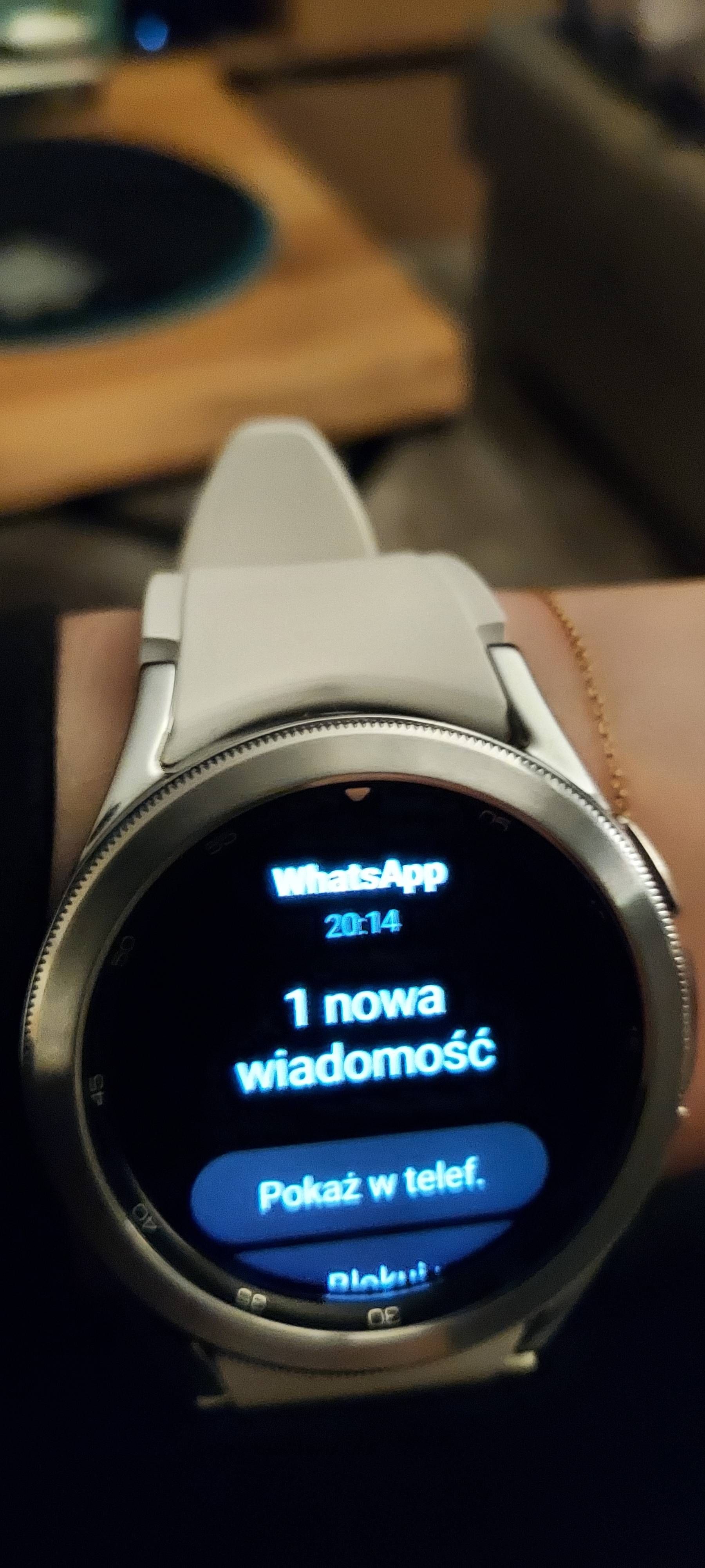 Samsung galaxy watch shop messenger